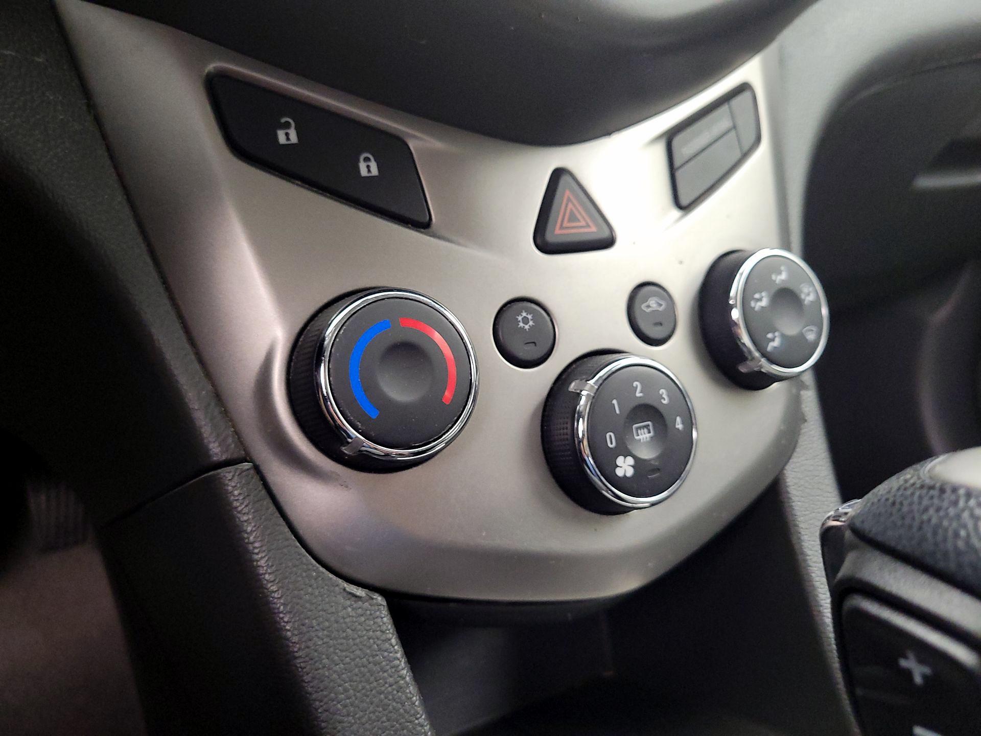 Thumbnail: 2016 Chevrolet Sonic - 15