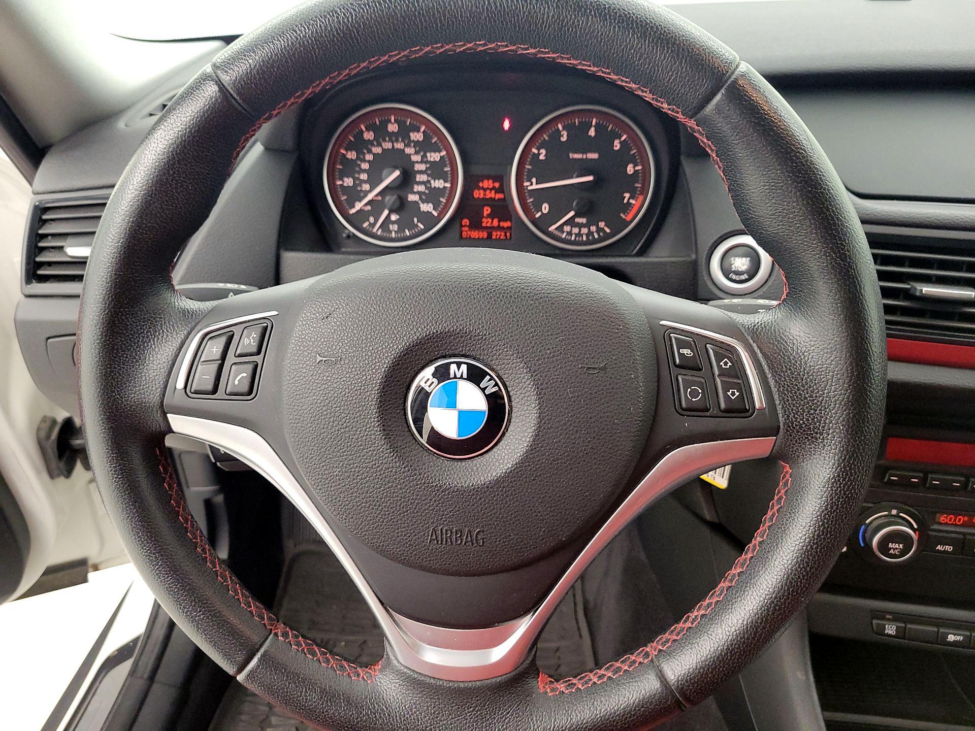 Thumbnail: 2015 BMW X1 - 10