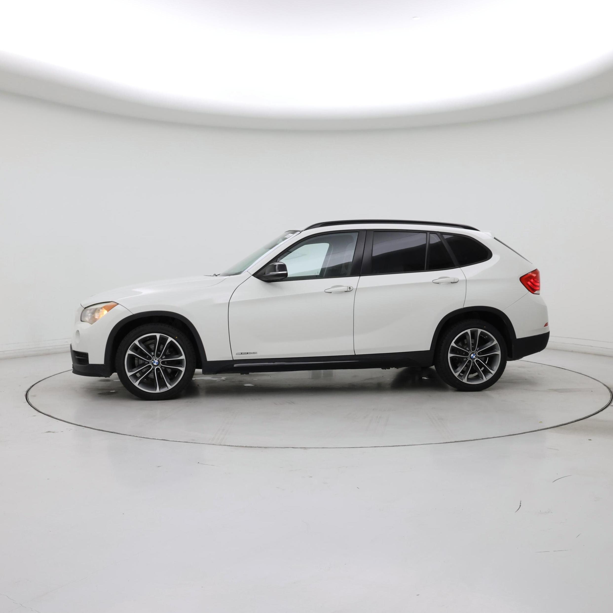 Thumbnail: 2015 BMW X1 - 3