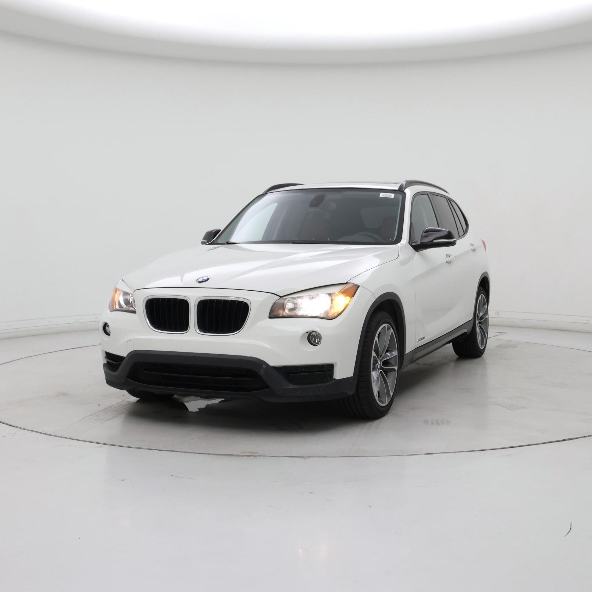 Thumbnail: 2015 BMW X1 - 4