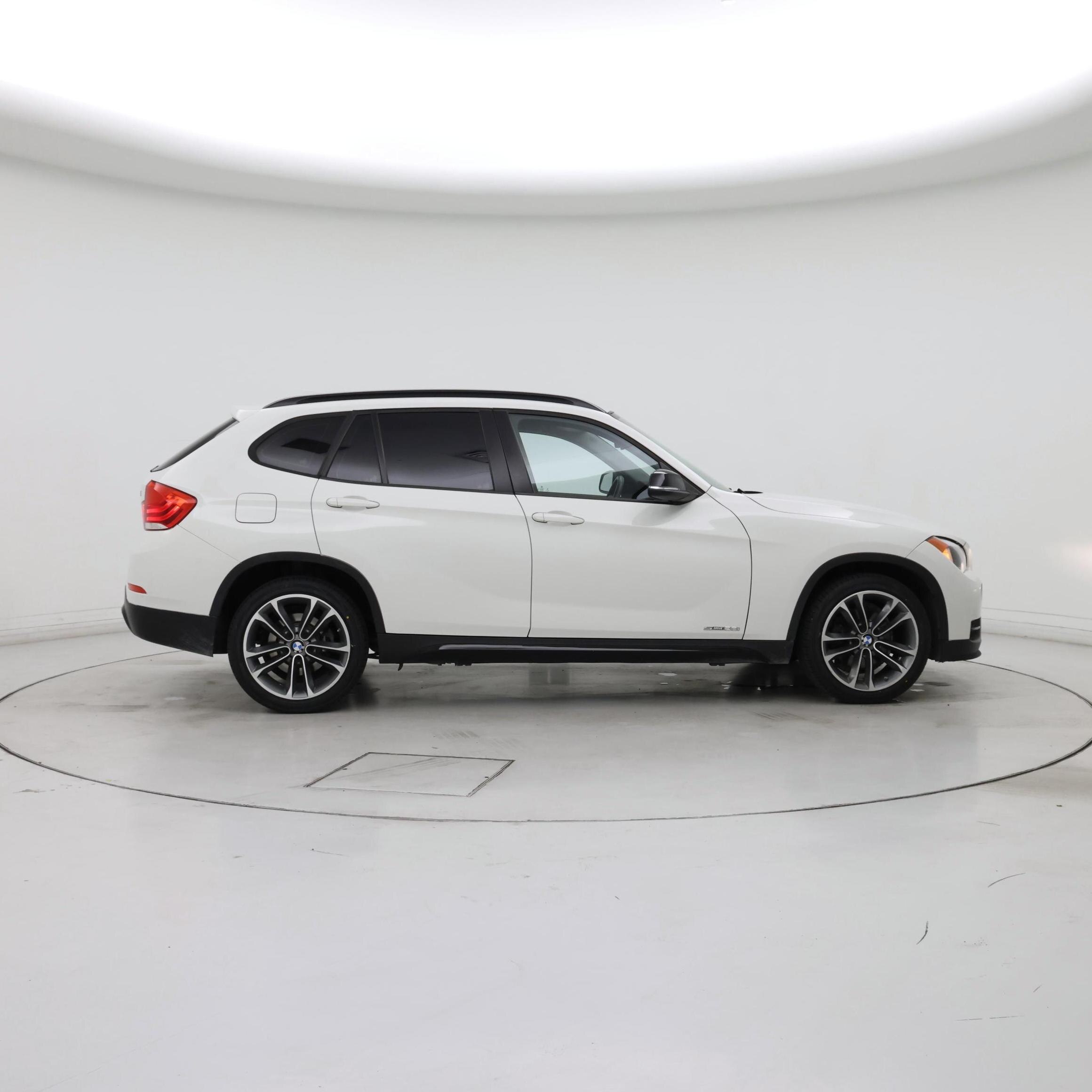 Thumbnail: 2015 BMW X1 - 7