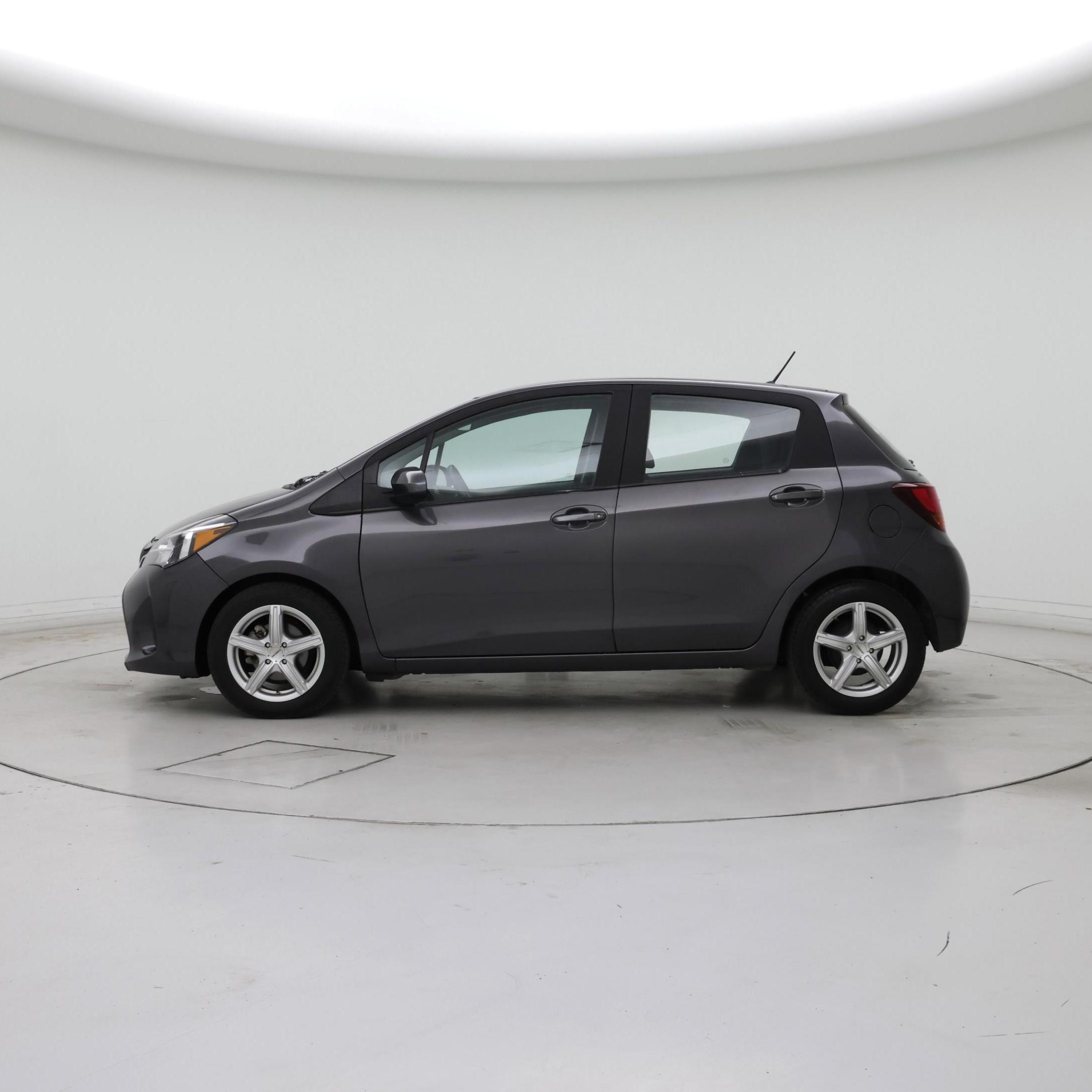 Thumbnail: 2016 Toyota Yaris - 3