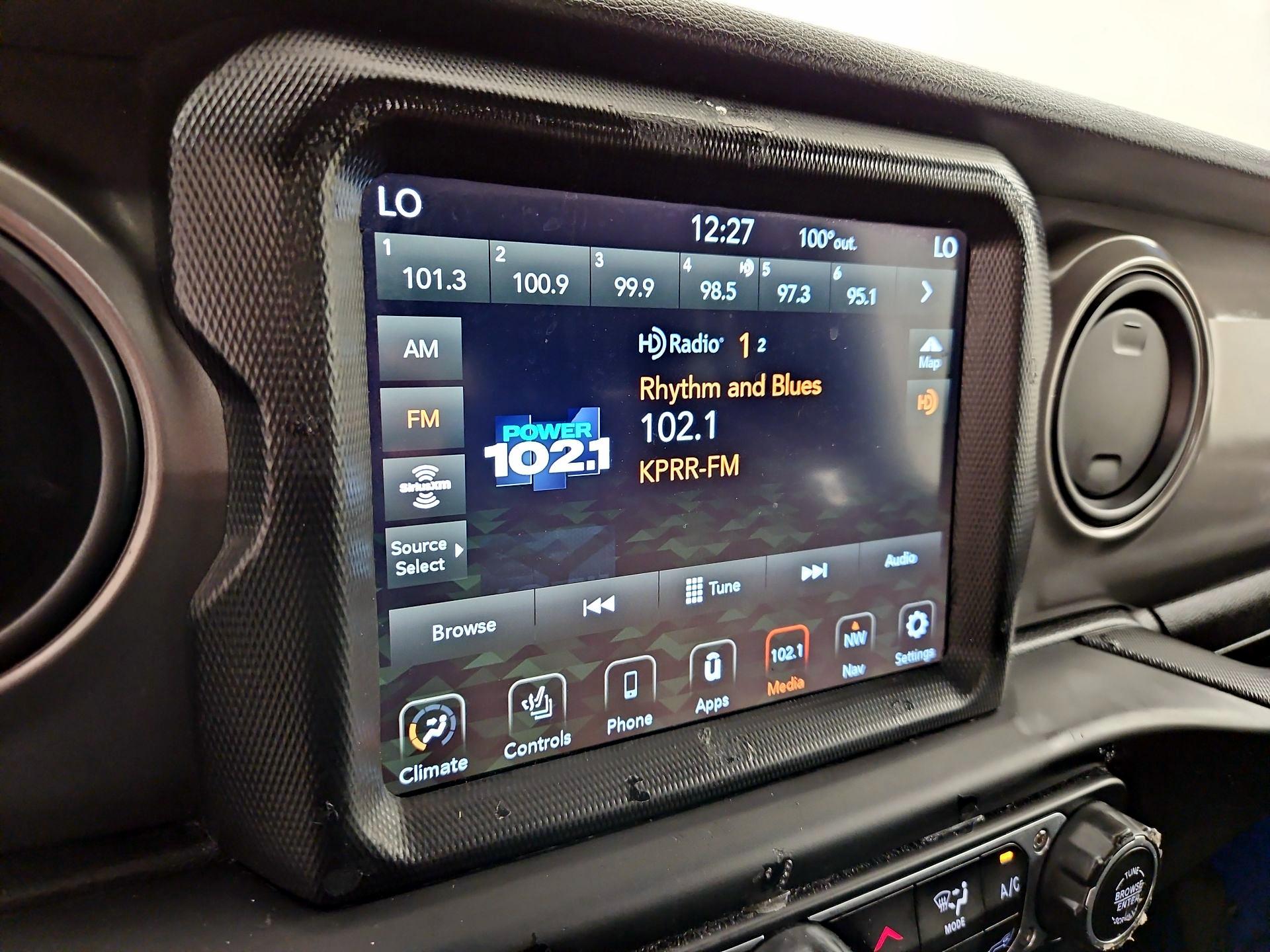 Thumbnail: 2021 Jeep Gladiator - 16