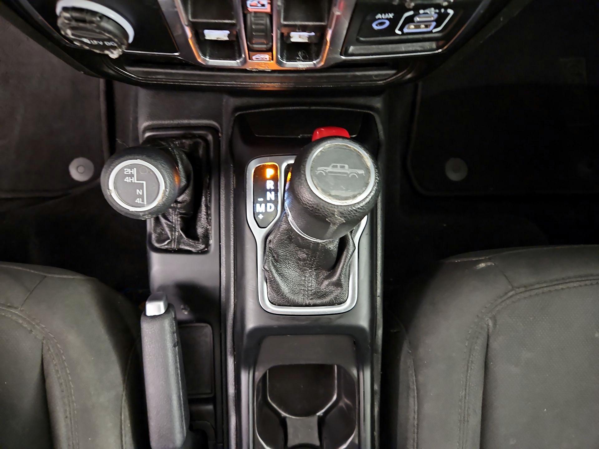 Thumbnail: 2021 Jeep Gladiator - 18