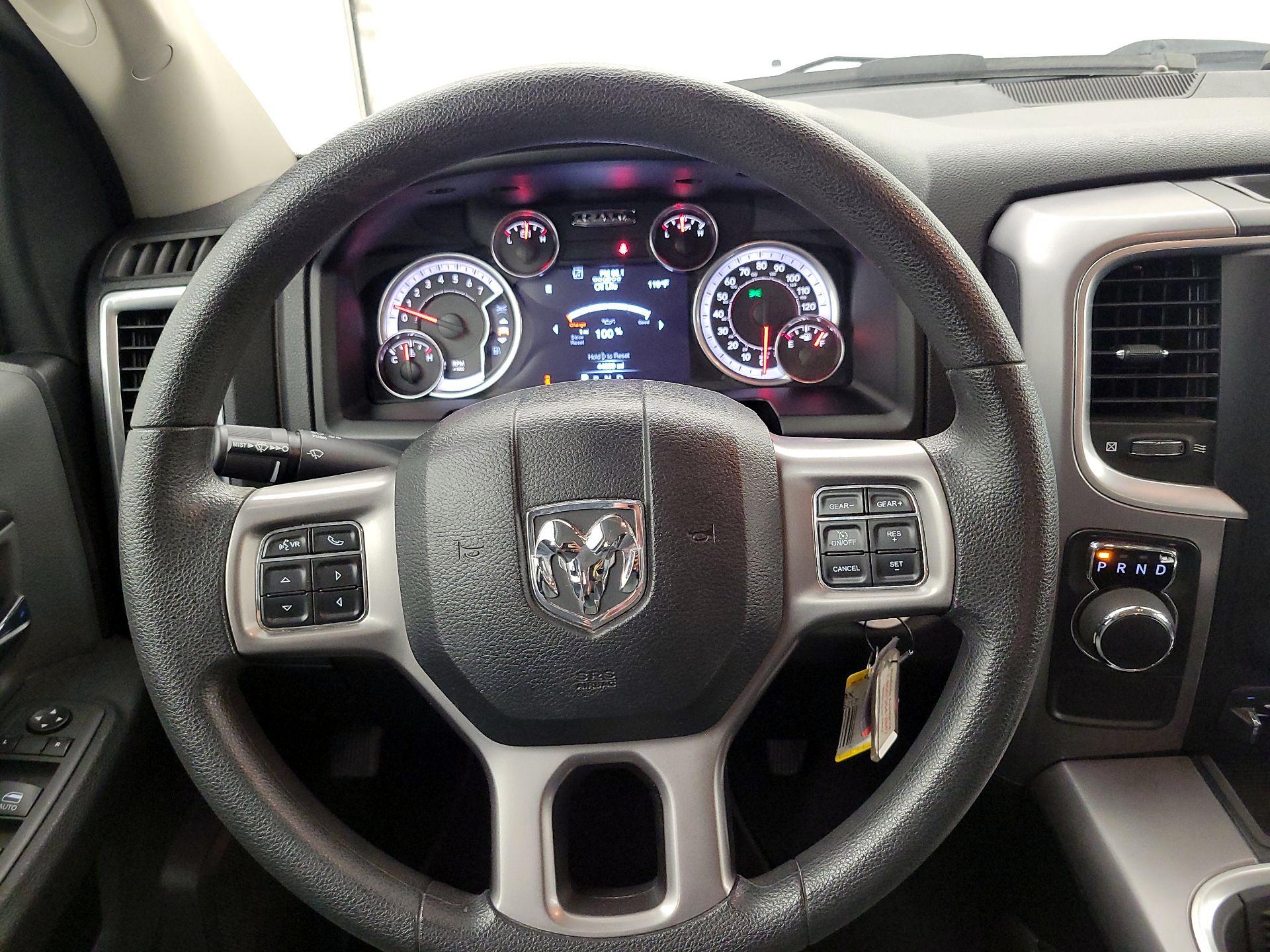 Thumbnail: 2023 RAM 1500 Classic - 10