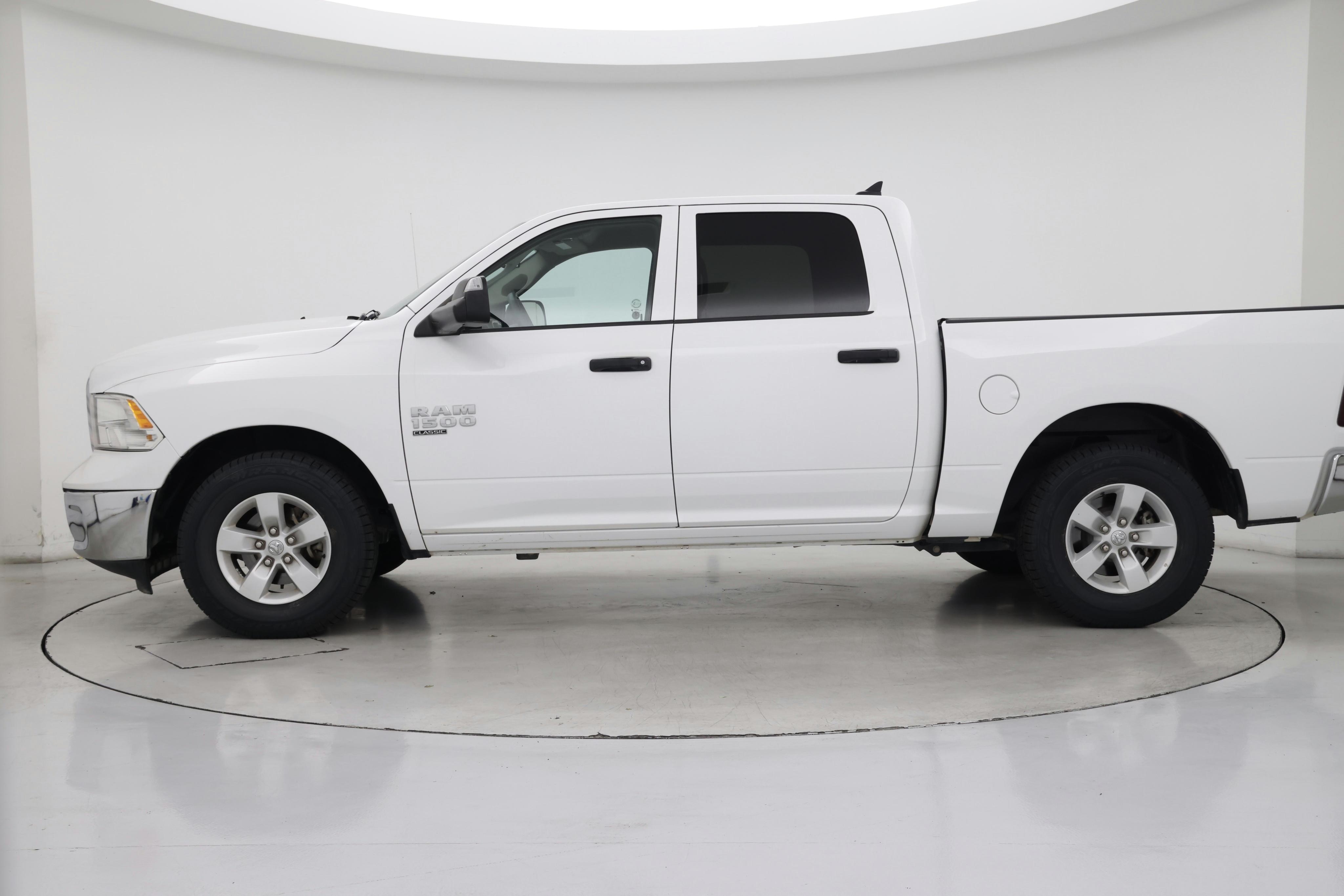 Thumbnail: 2023 RAM 1500 Classic - 3