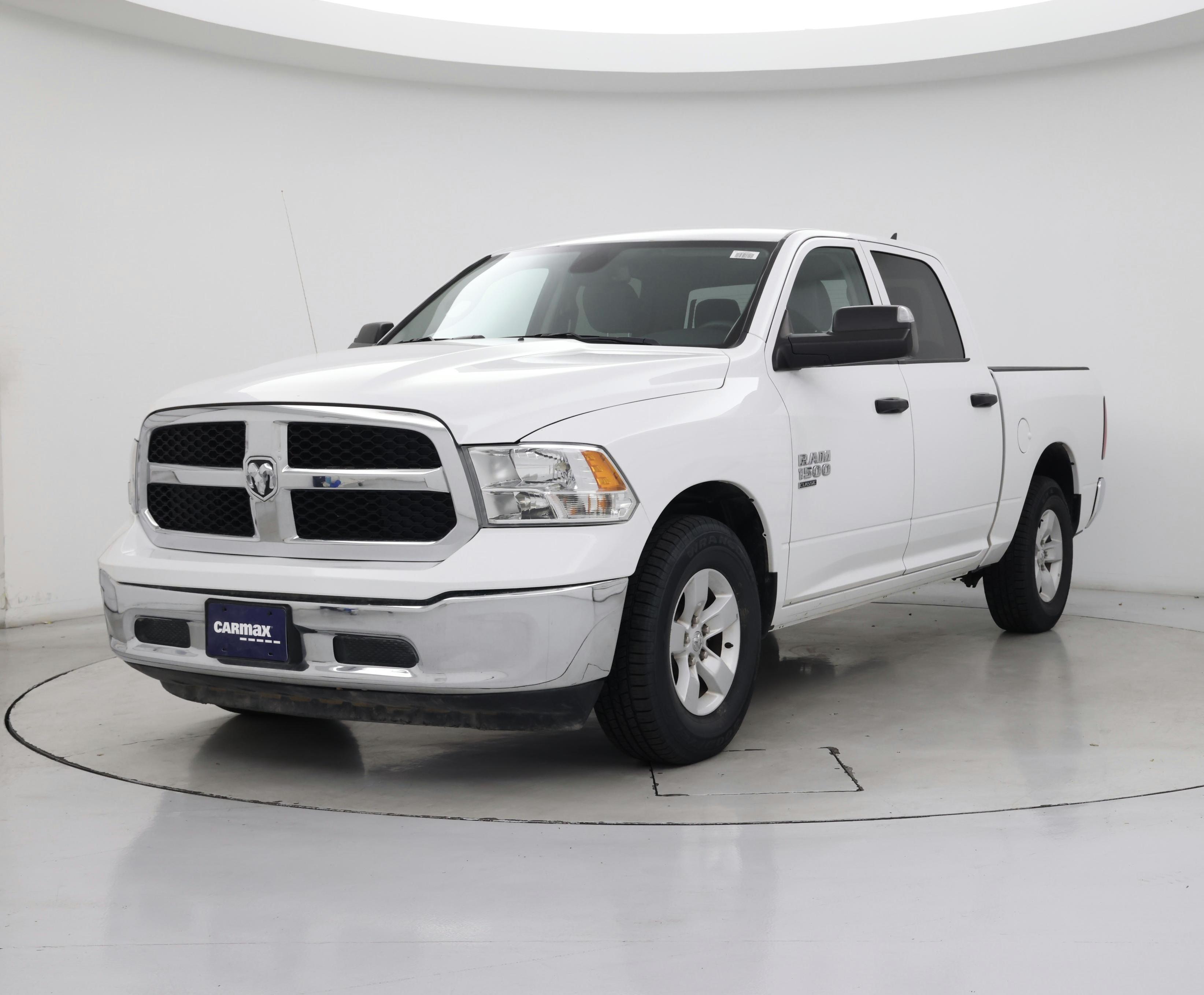 Thumbnail: 2023 RAM 1500 Classic - 4