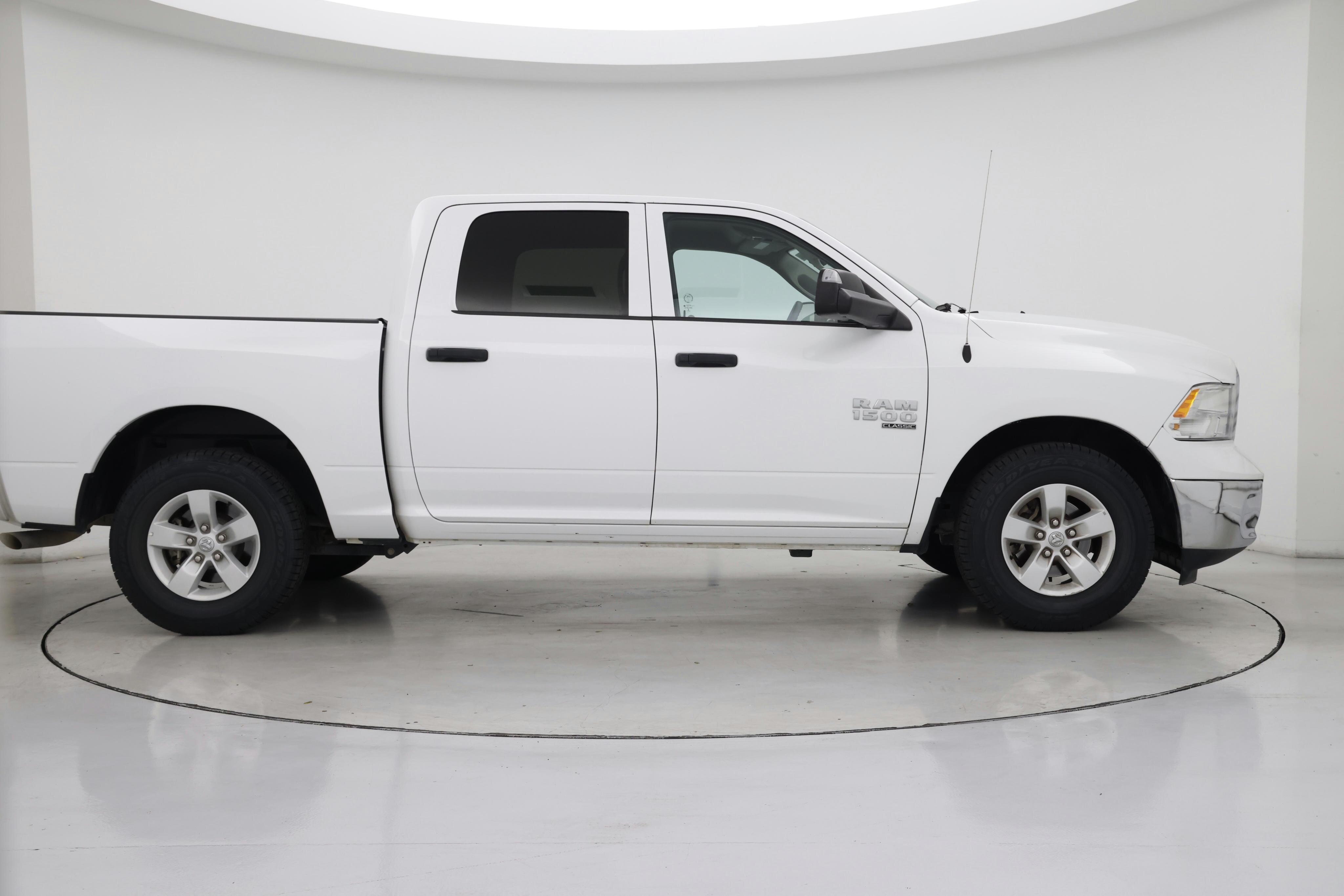 Thumbnail: 2023 RAM 1500 Classic - 7