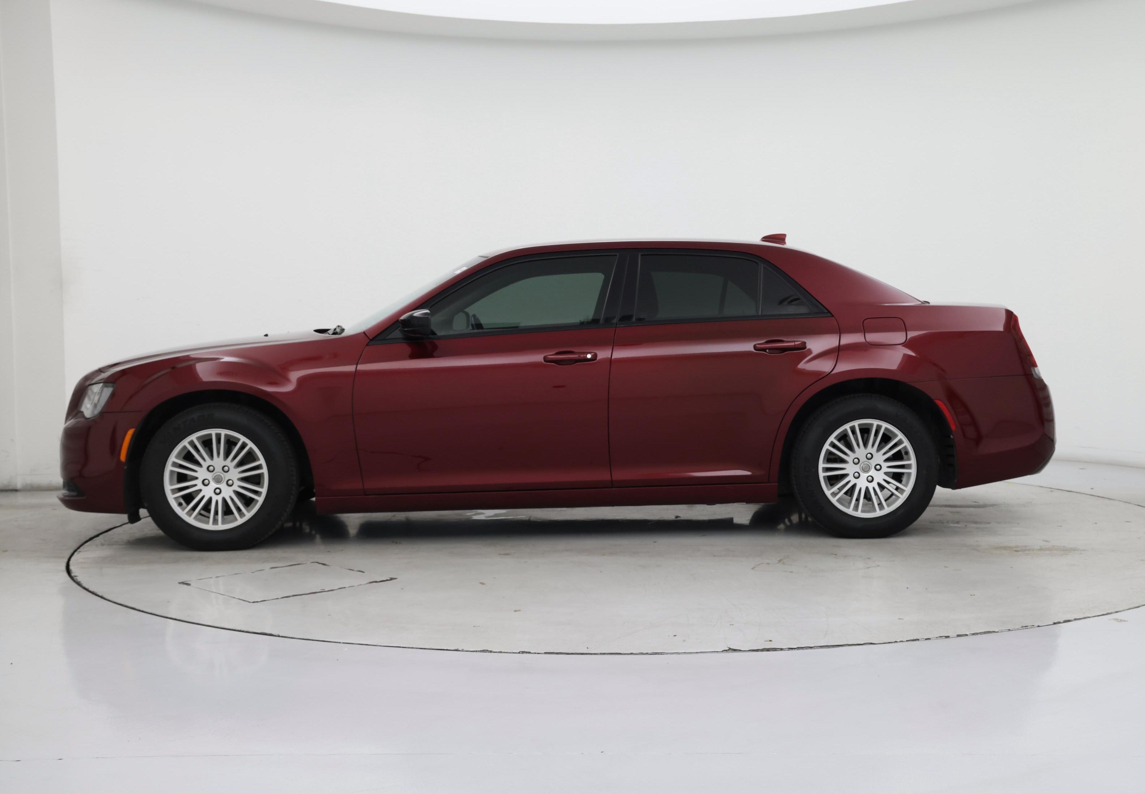 Thumbnail: 2020 Chrysler 300 - 3
