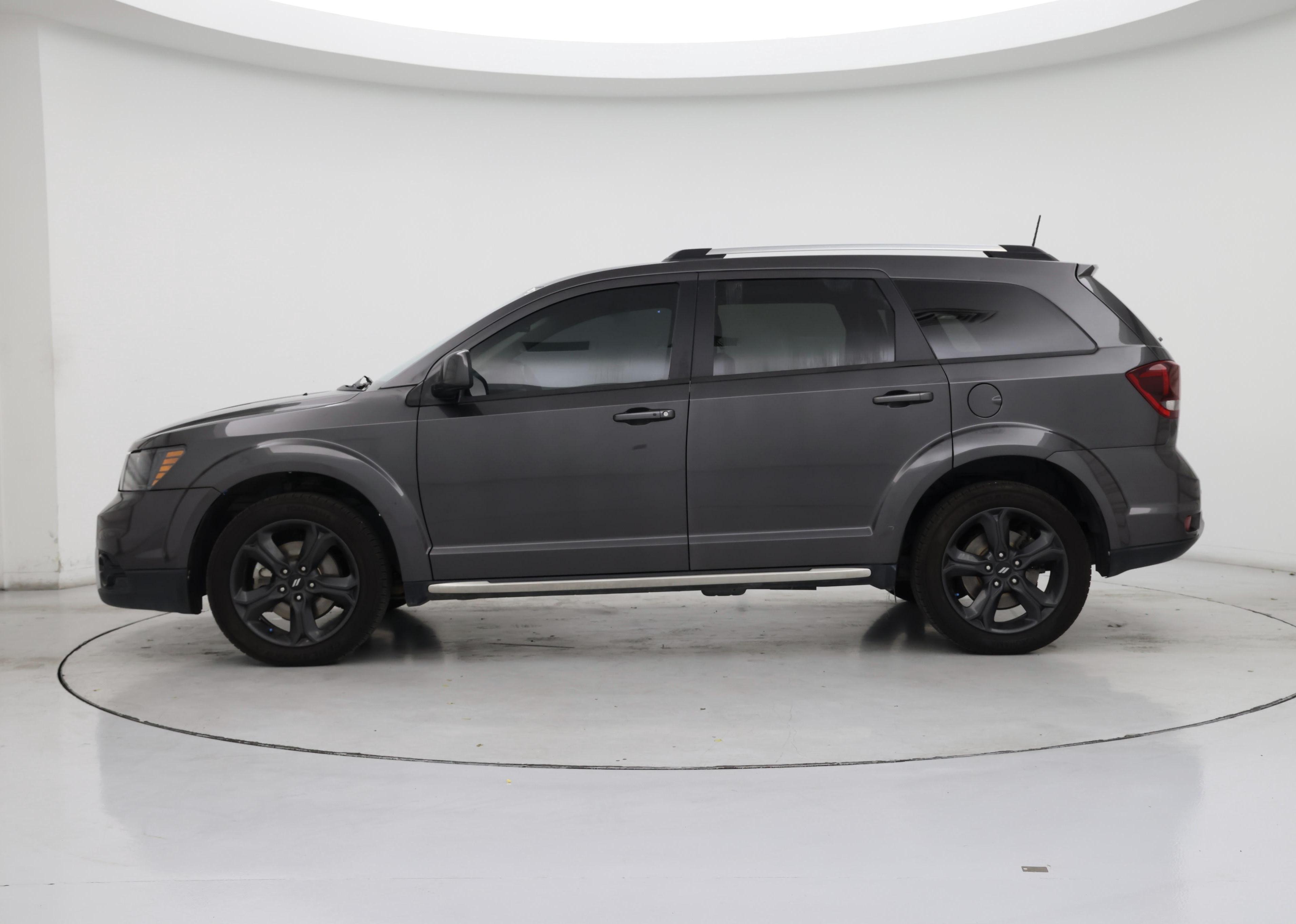 Thumbnail: 2020 Dodge Journey - 3