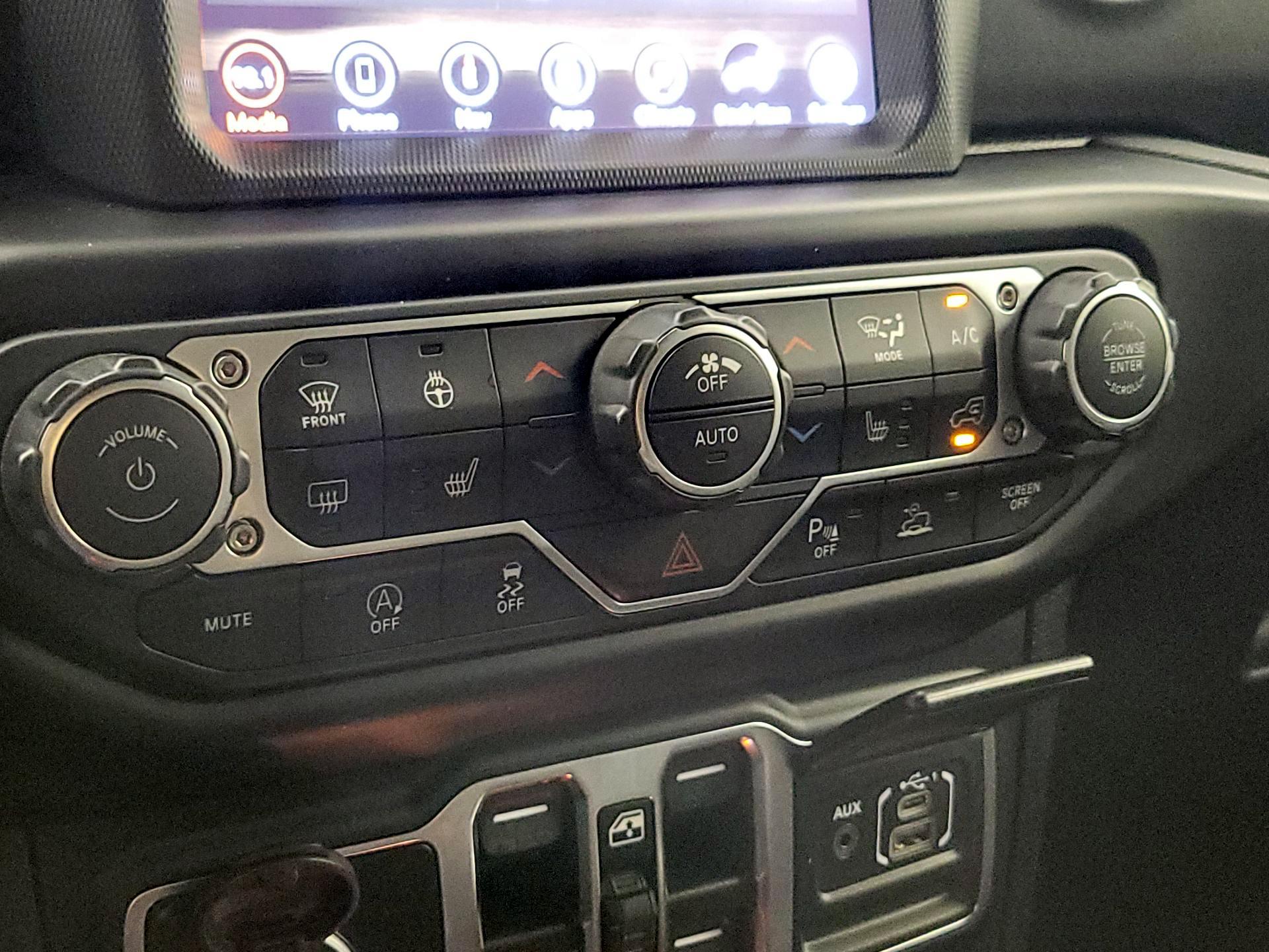Thumbnail: 2021 Jeep Wrangler - 17