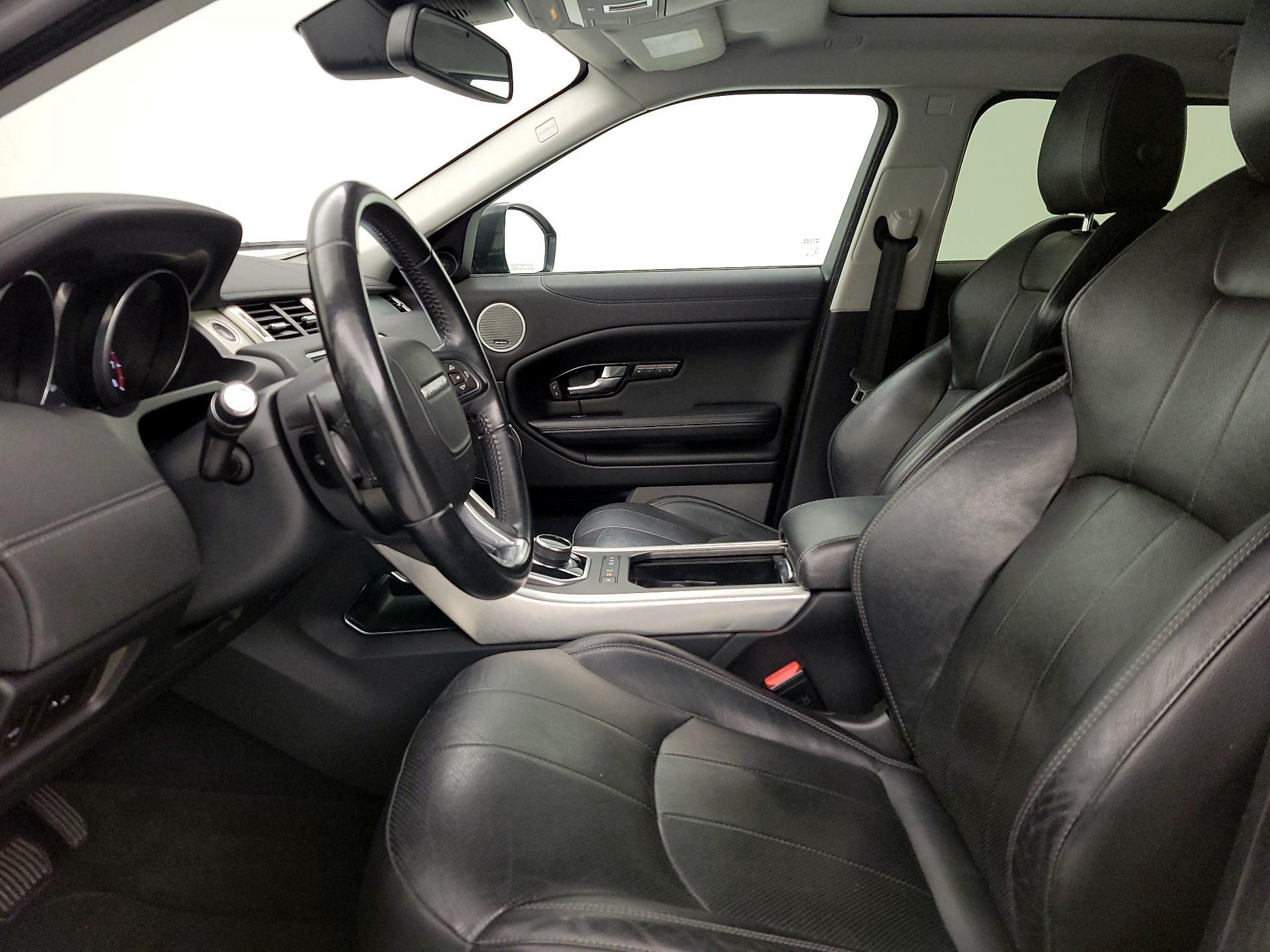 Thumbnail: 2017 Land Rover Range Rover Evoque - 11