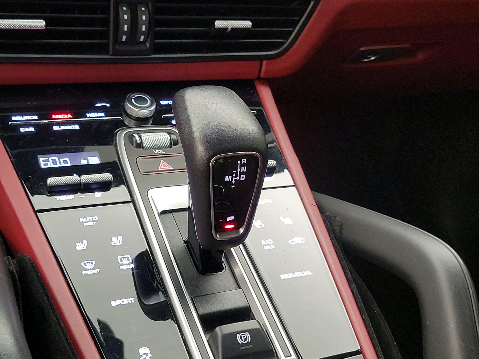 Thumbnail: 2019 Porsche Cayenne - 18