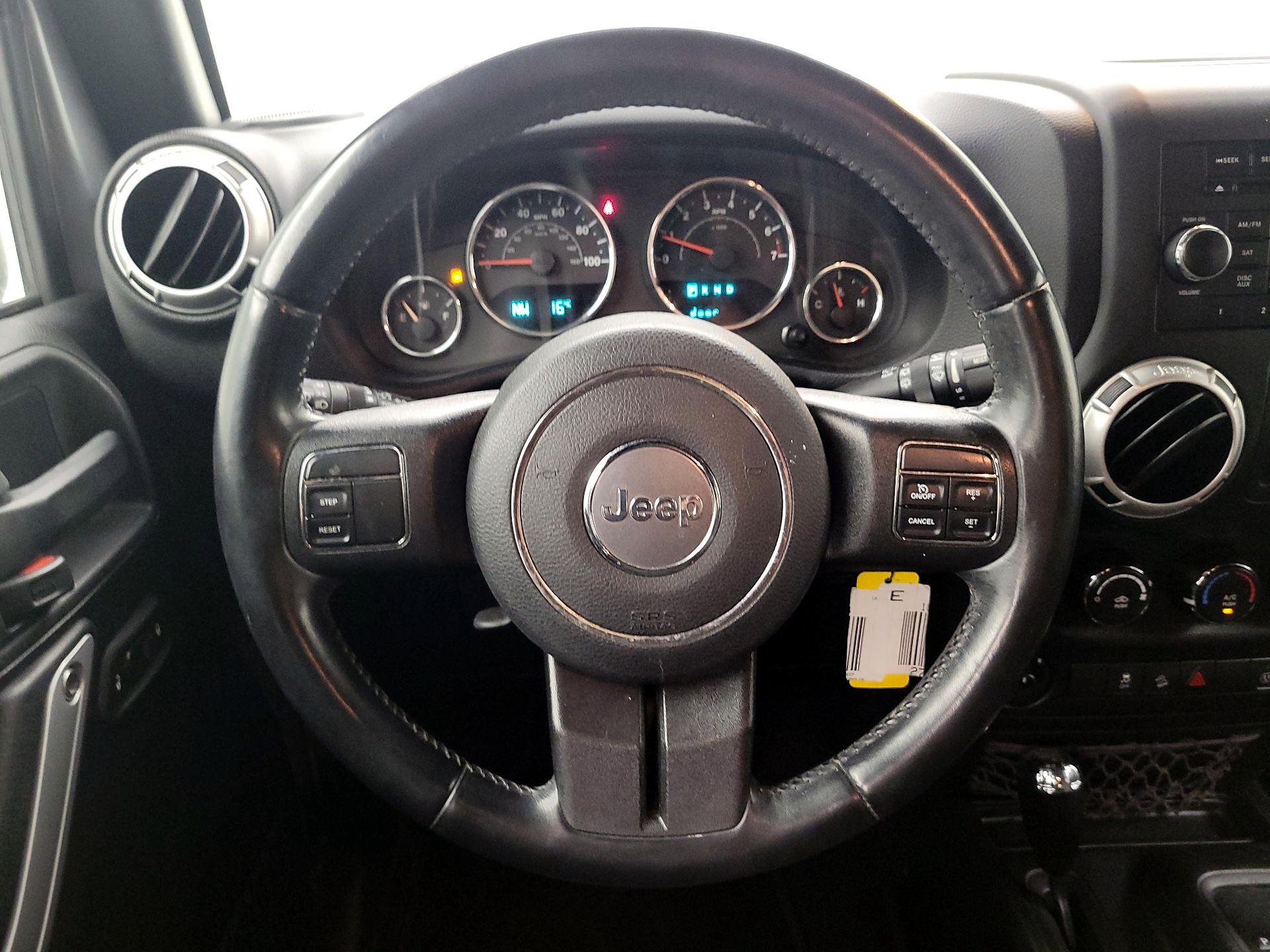 Thumbnail: 2017 Jeep Wrangler - 10