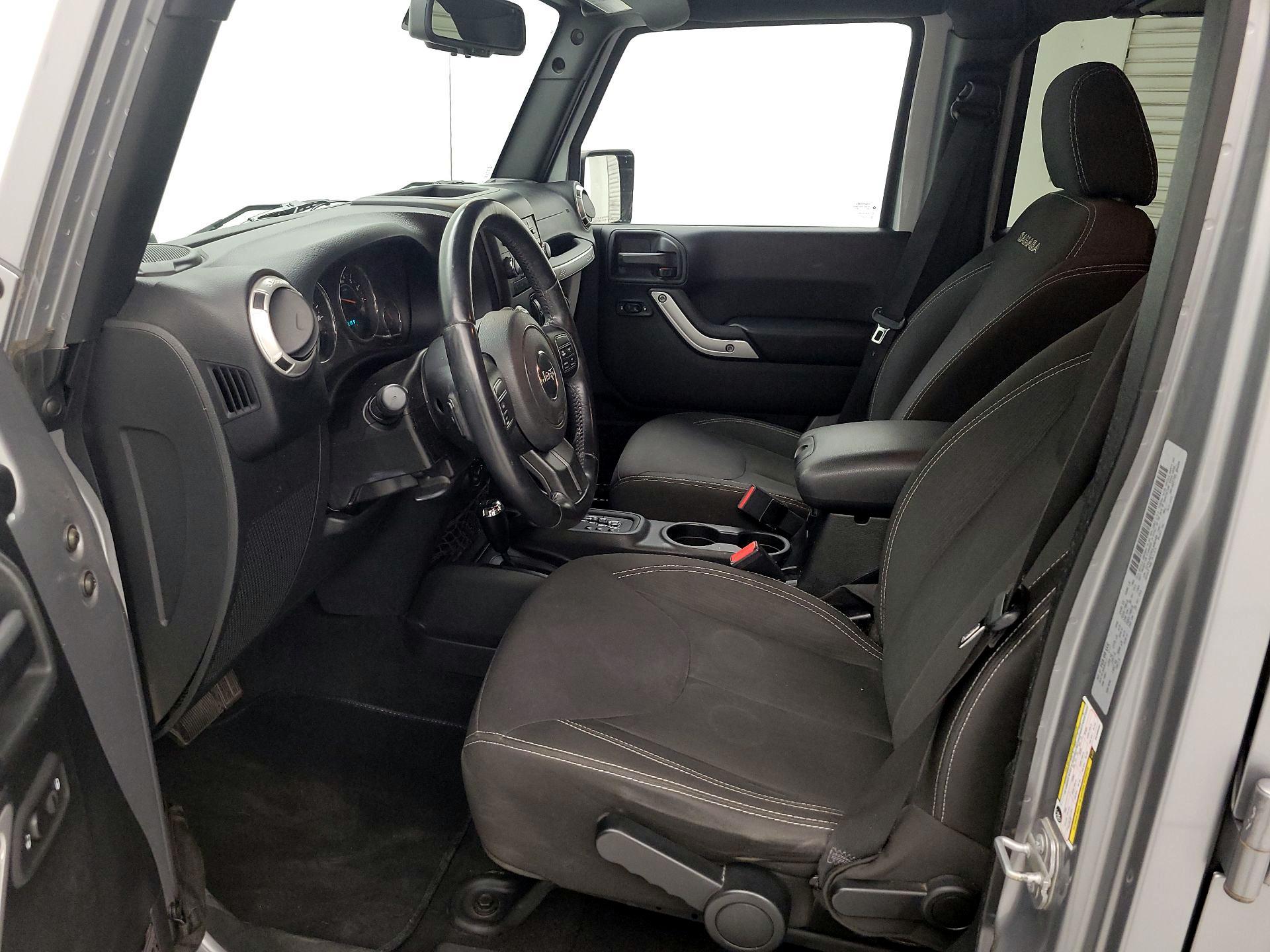 Thumbnail: 2017 Jeep Wrangler - 11