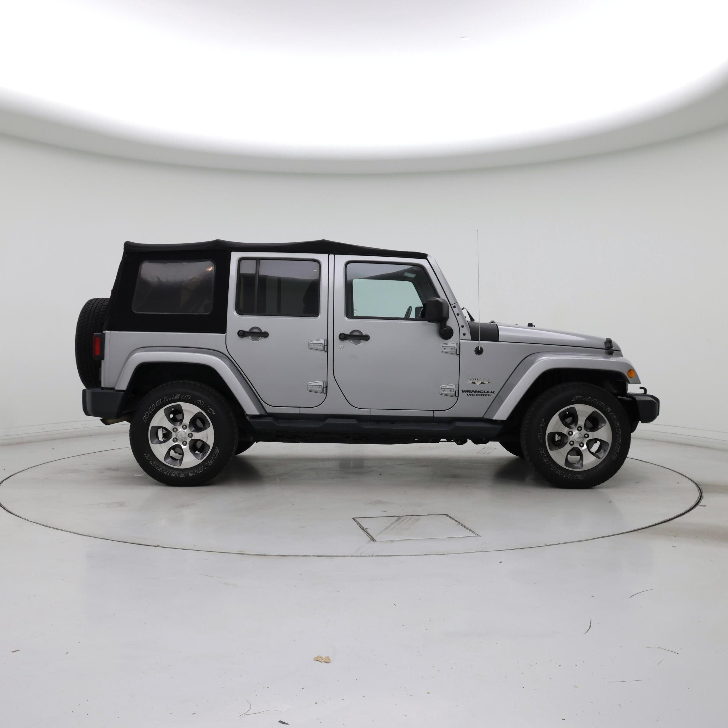 Thumbnail: 2017 Jeep Wrangler - 7