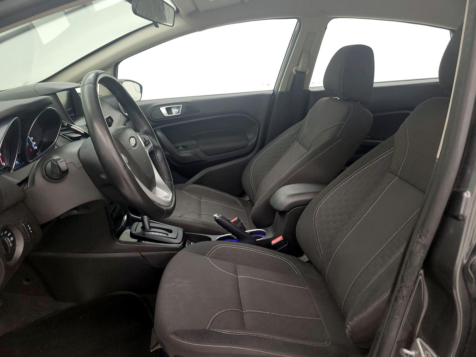 Thumbnail: 2015 Ford Fiesta - 11