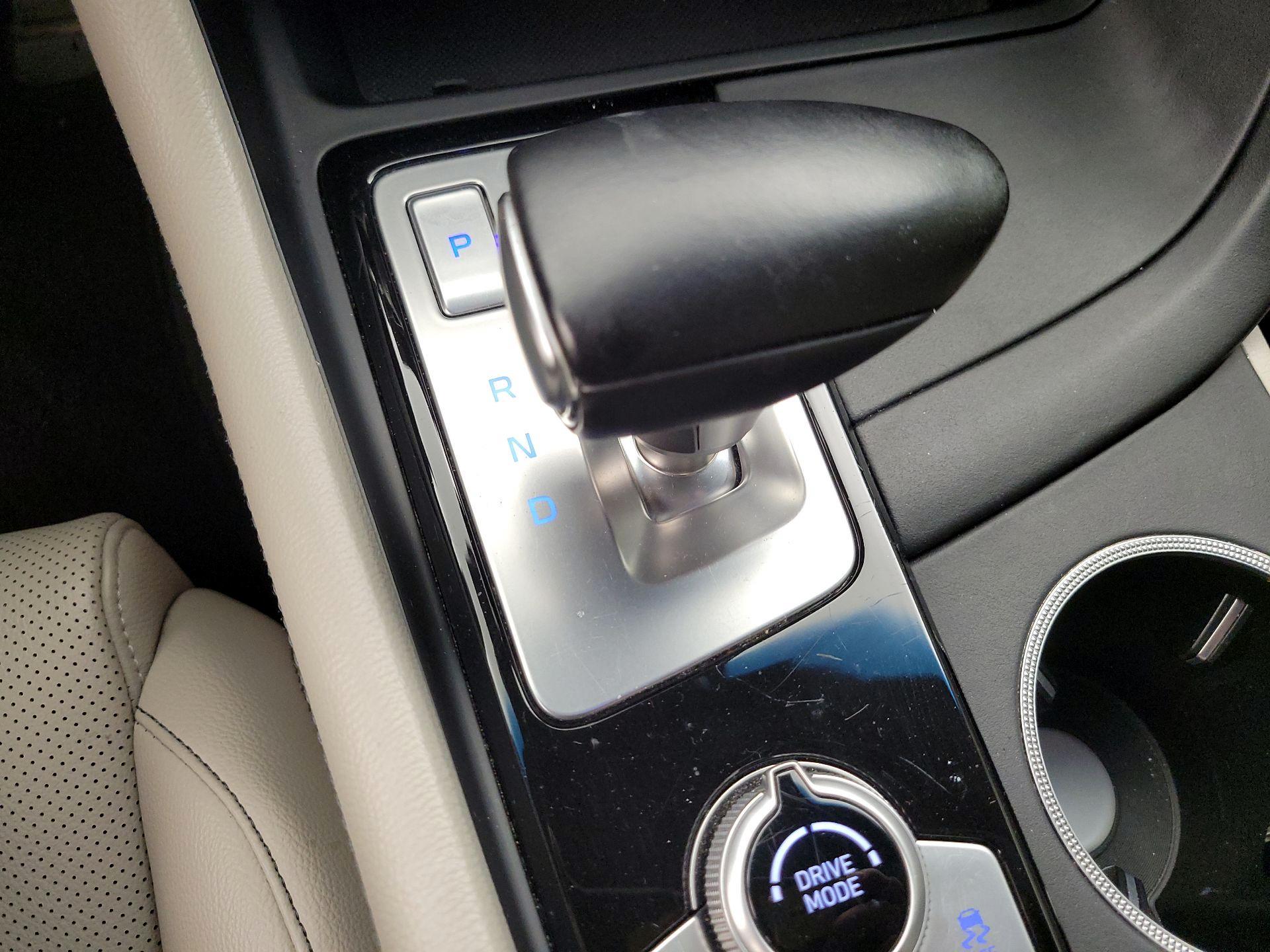 Thumbnail: 2022 Genesis G70 - 15