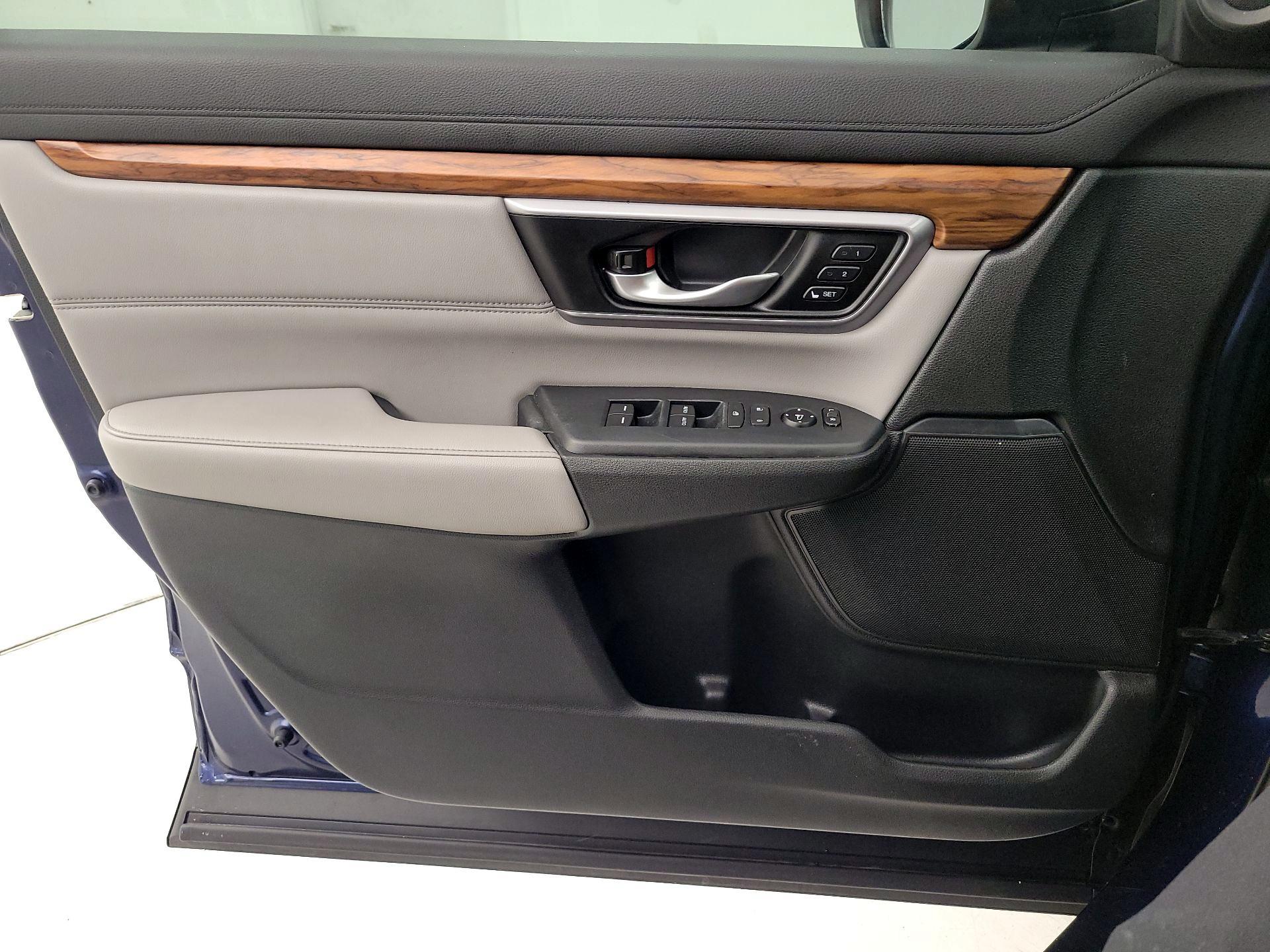 Thumbnail: 2017 Honda CR-V - 12