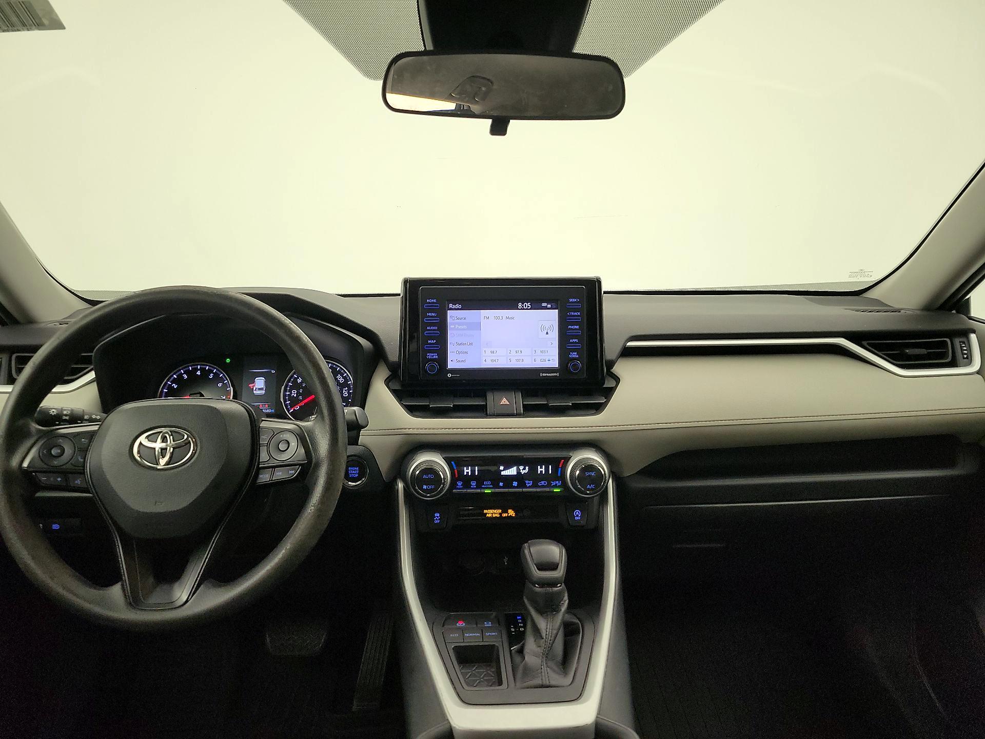 Thumbnail: 2021 Toyota RAV4 - 9