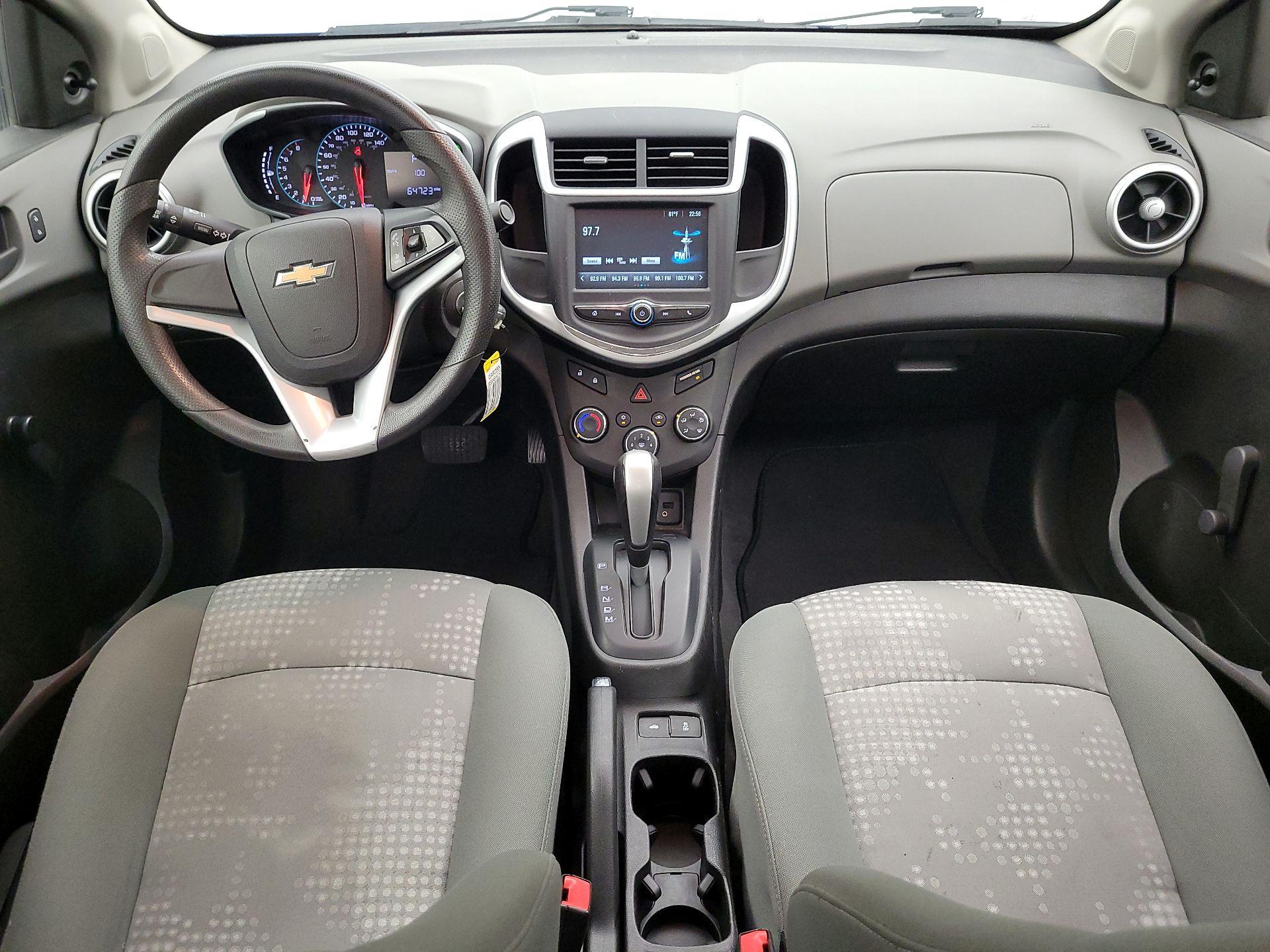 Thumbnail: 2017 Chevrolet Sonic - 9