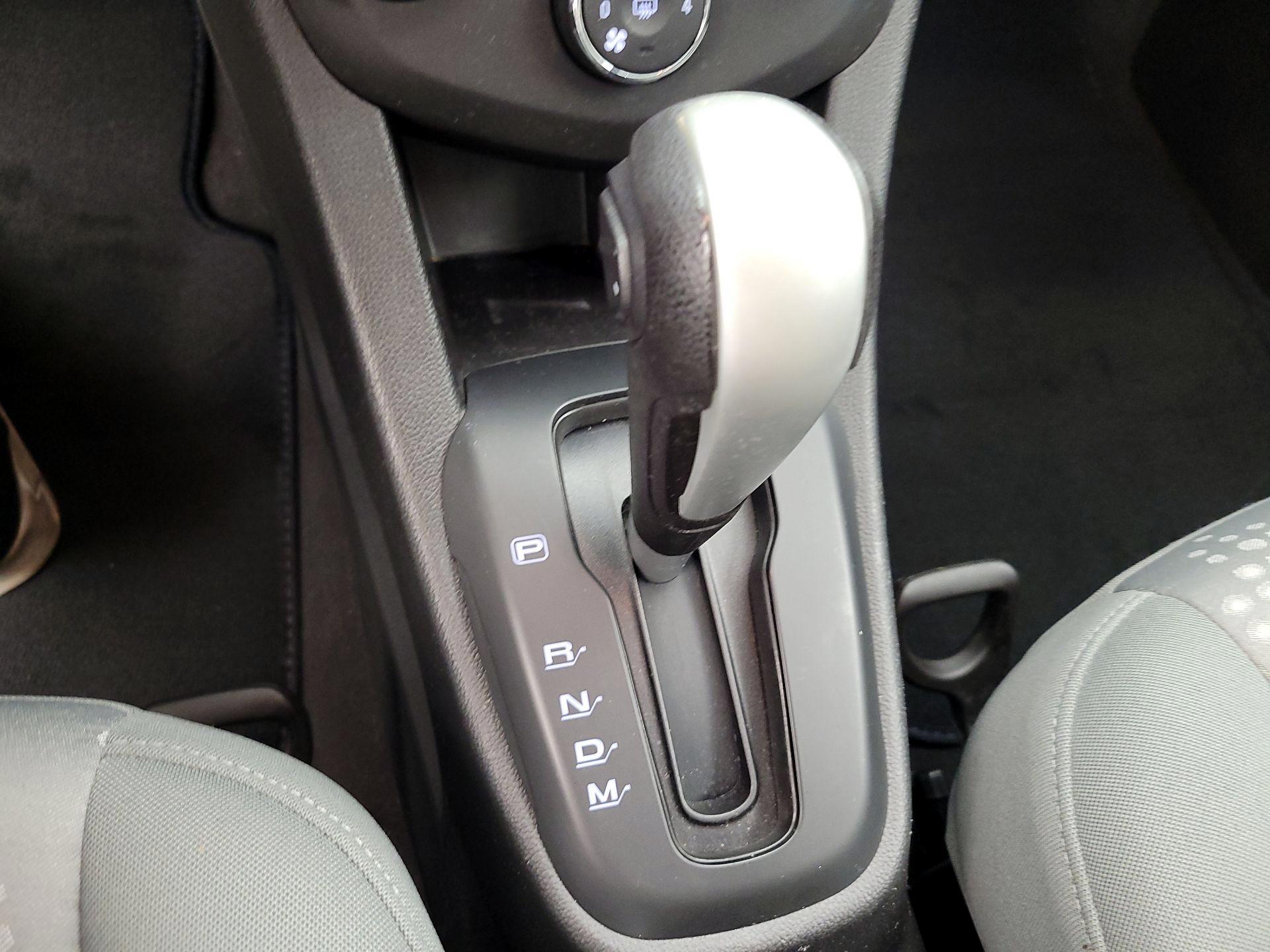 Thumbnail: 2017 Chevrolet Sonic - 15