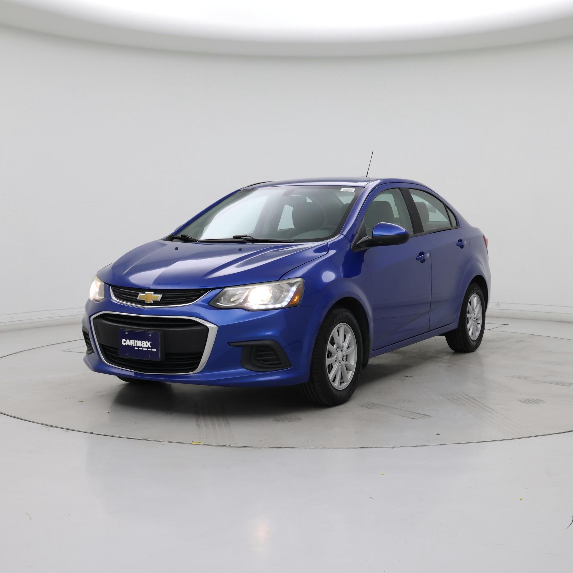 Thumbnail: 2017 Chevrolet Sonic - 4