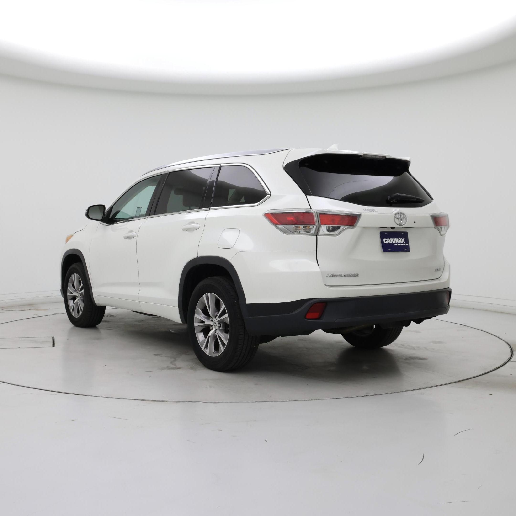 Thumbnail: 2015 Toyota Highlander - 2