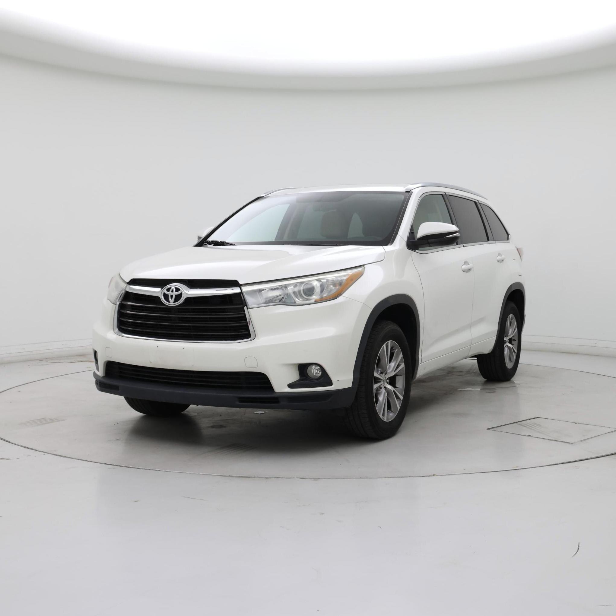 Thumbnail: 2015 Toyota Highlander - 4