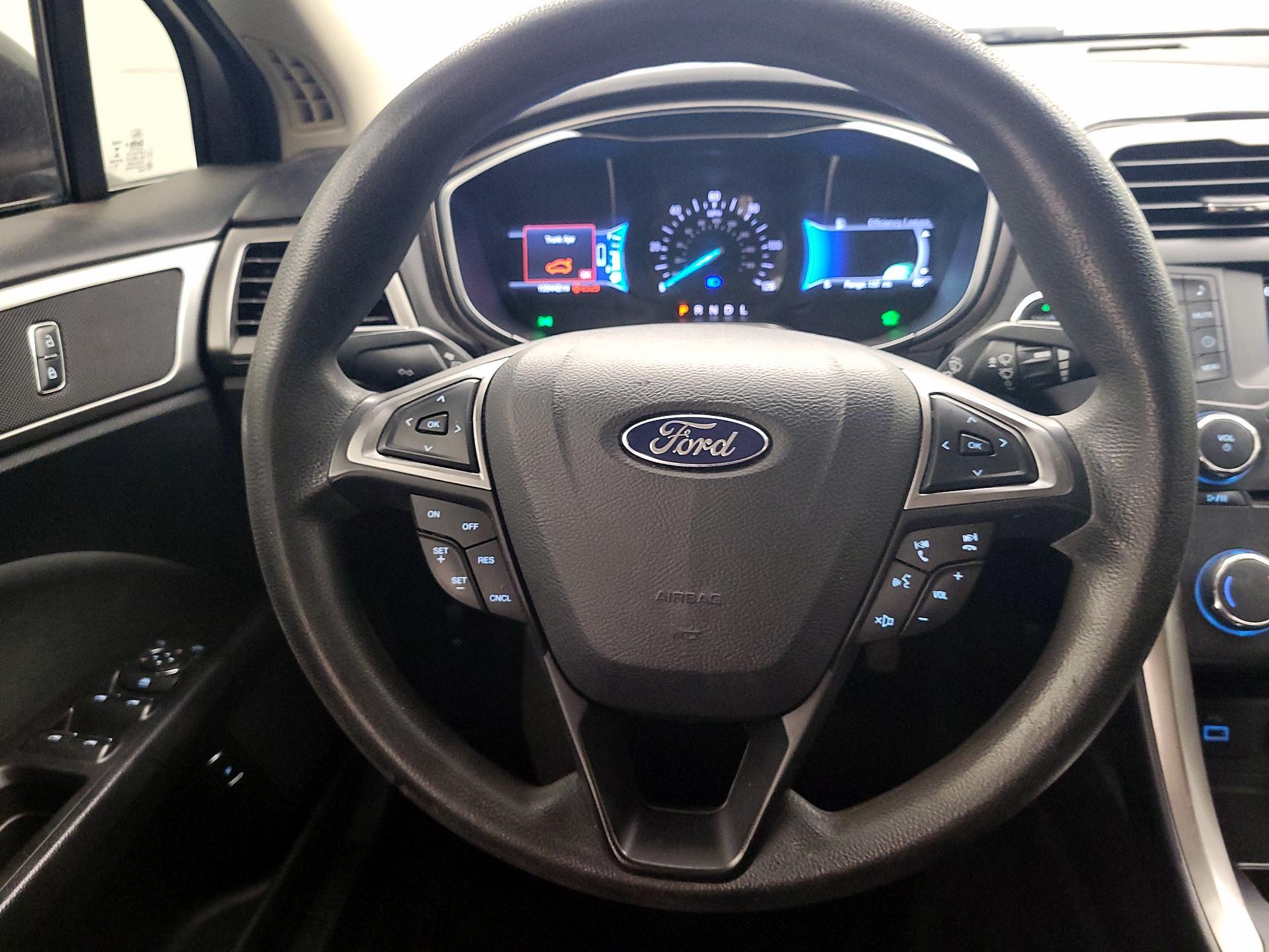 Thumbnail: 2017 Ford Fusion - 10