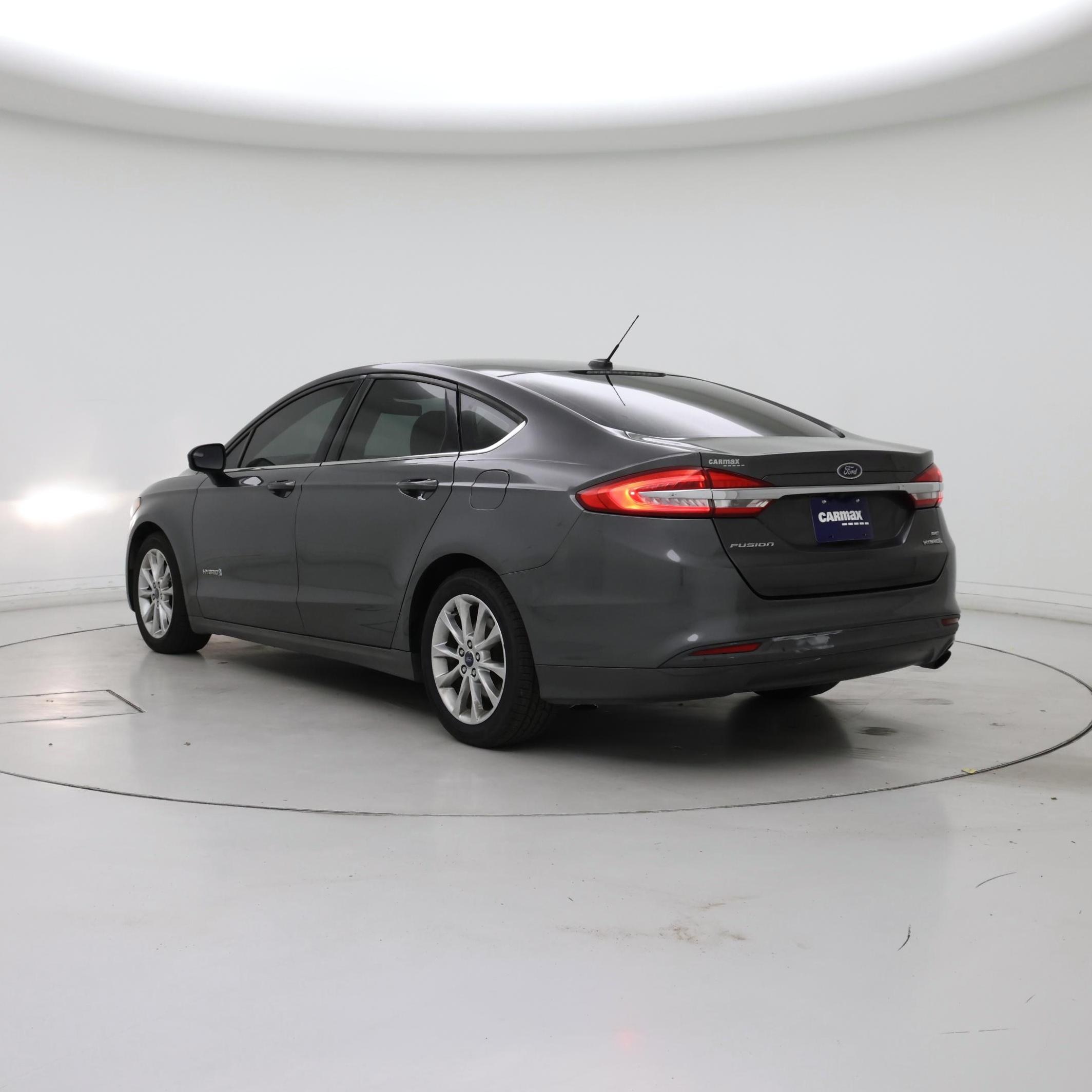 Thumbnail: 2017 Ford Fusion - 2