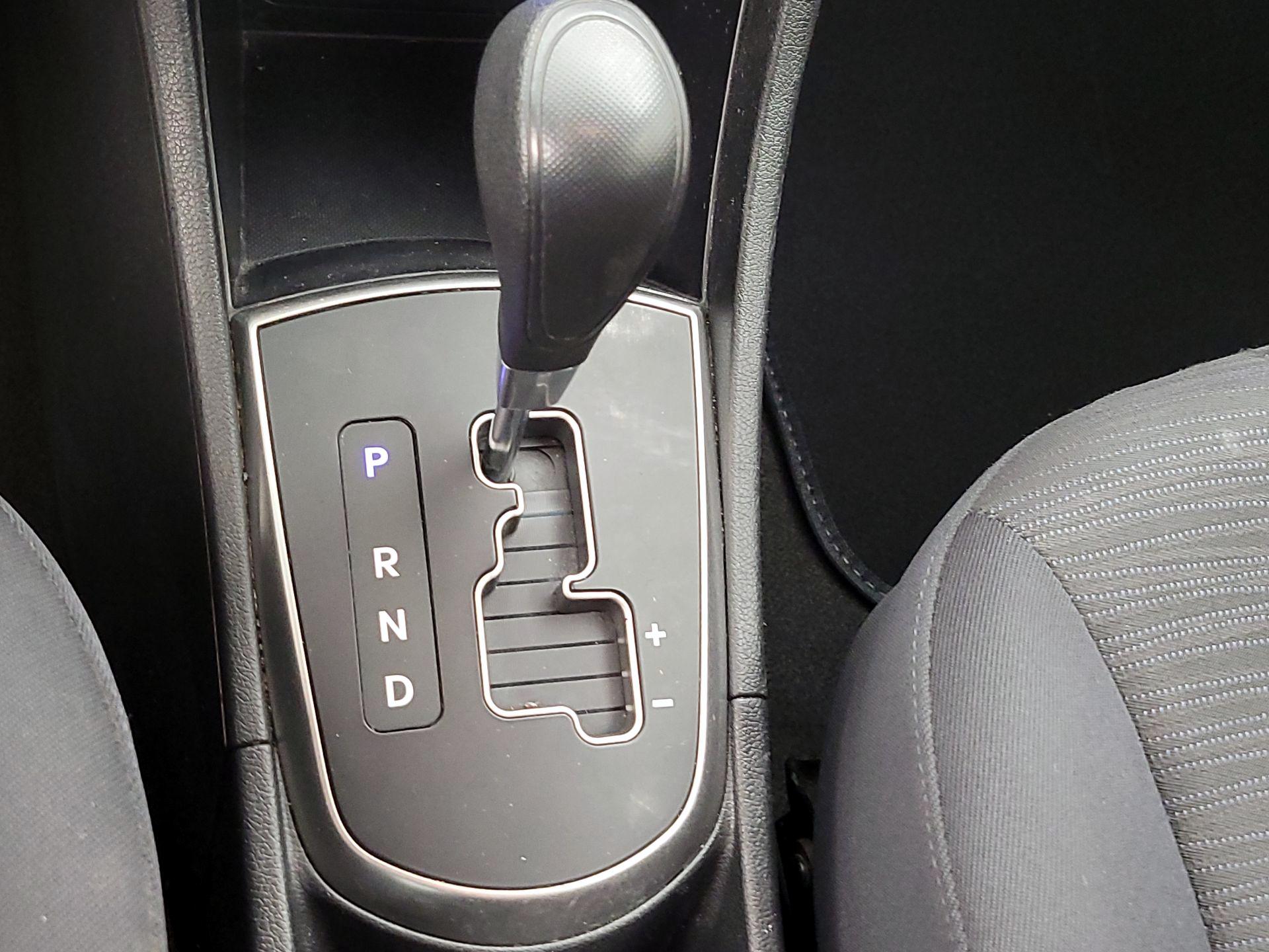 Thumbnail: 2016 Hyundai Accent - 16