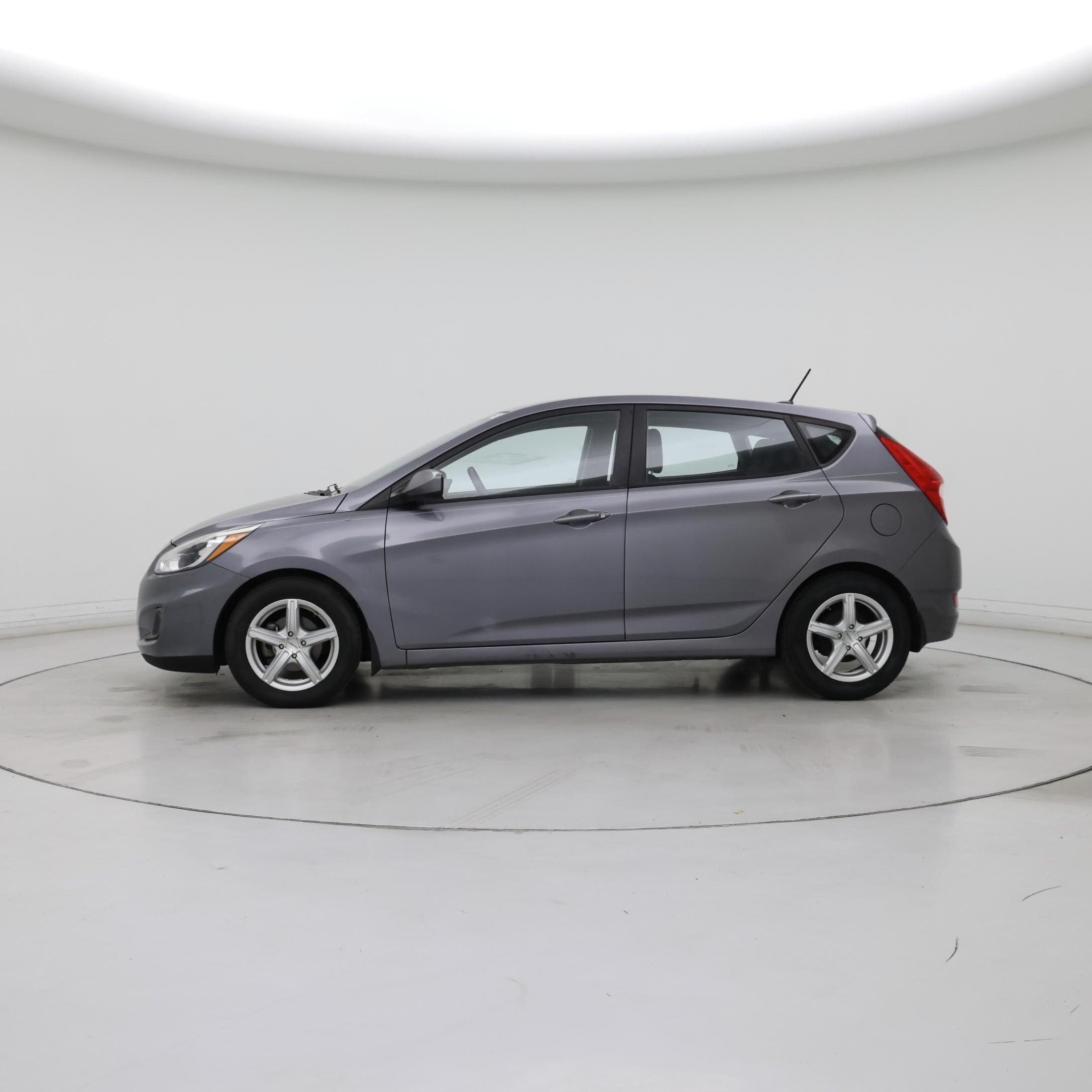 Thumbnail: 2016 Hyundai Accent - 3