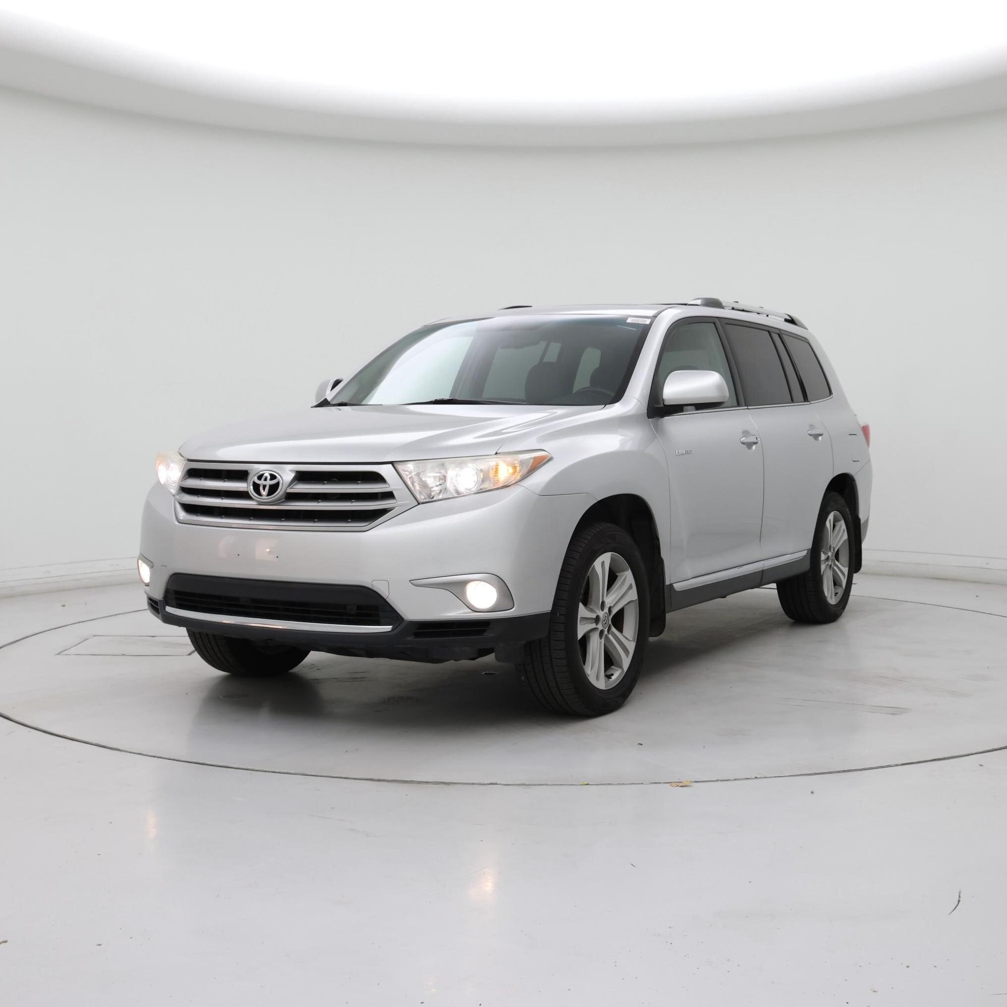 Thumbnail: 2013 Toyota Highlander - 4