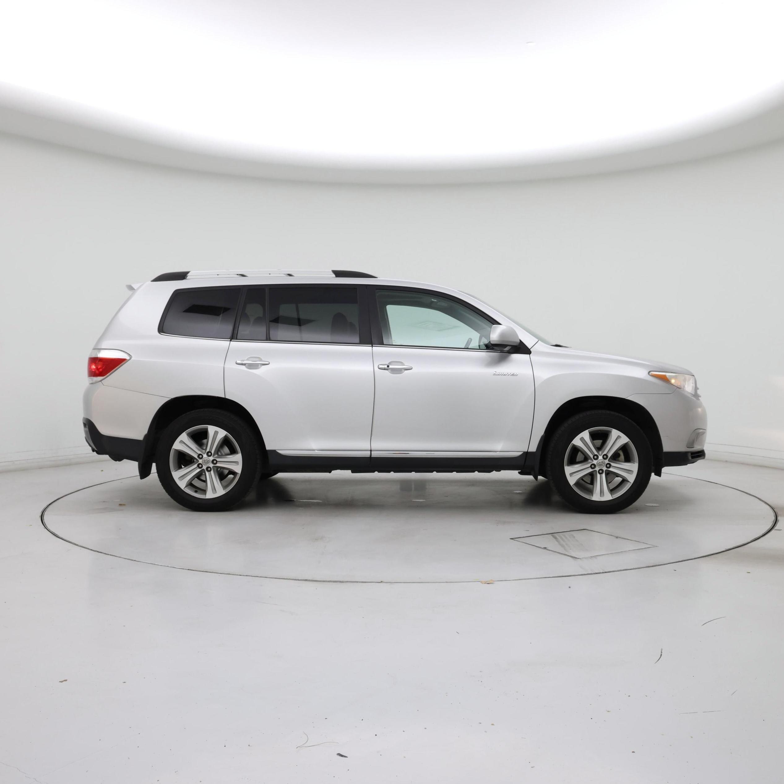 Thumbnail: 2013 Toyota Highlander - 7