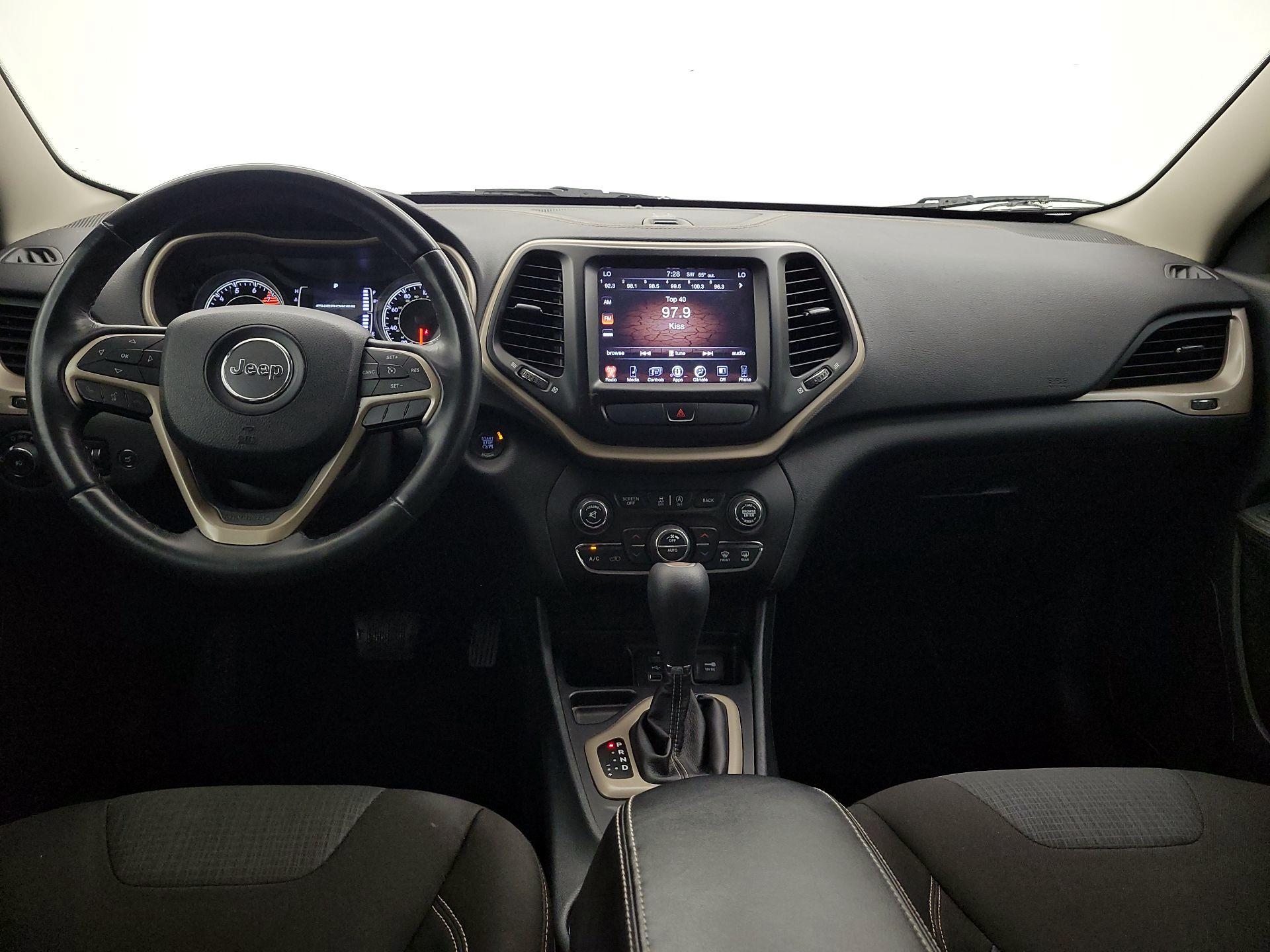 Thumbnail: 2016 Jeep Cherokee - 9