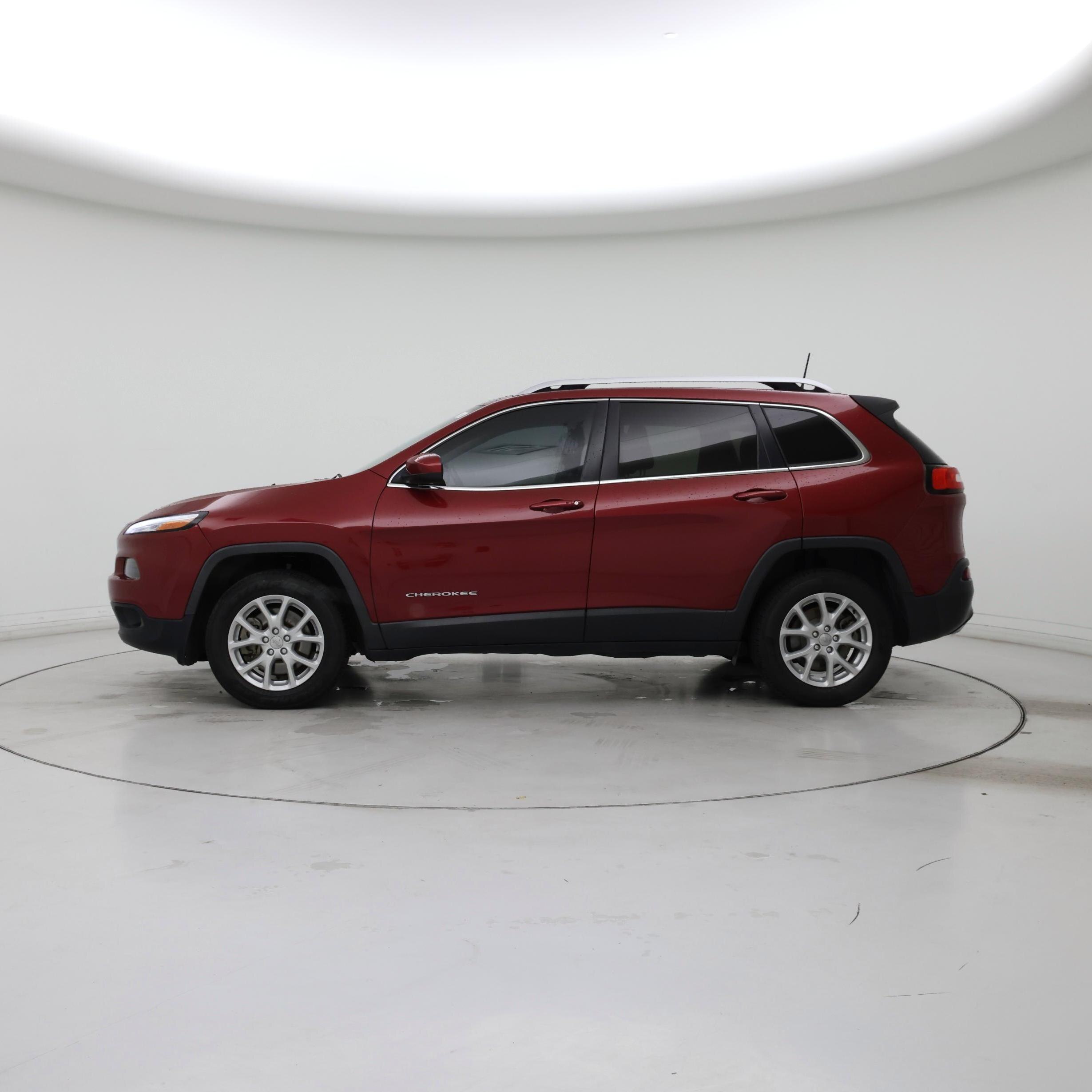 Thumbnail: 2016 Jeep Cherokee - 3