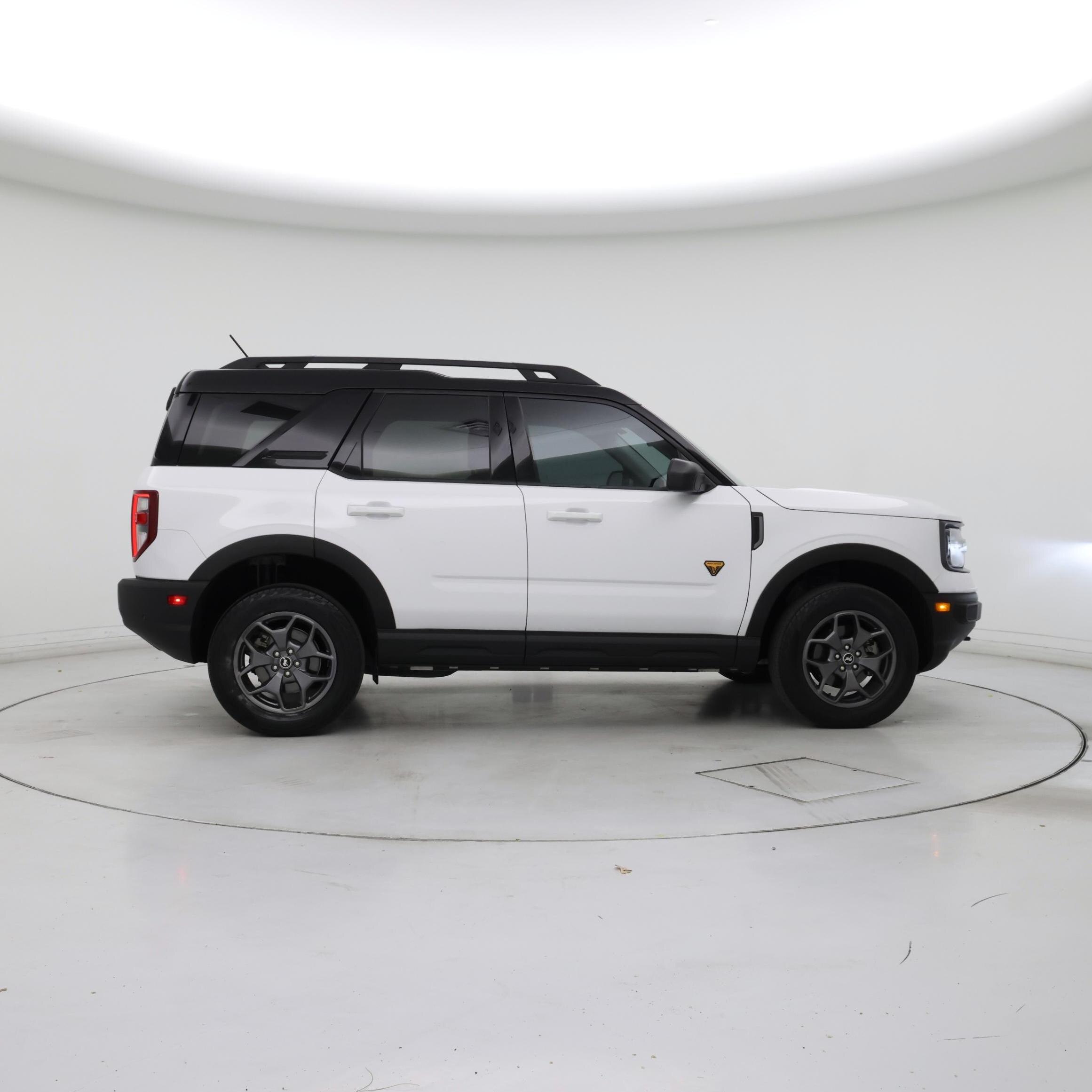 Thumbnail: 2022 Ford Bronco Sport - 7