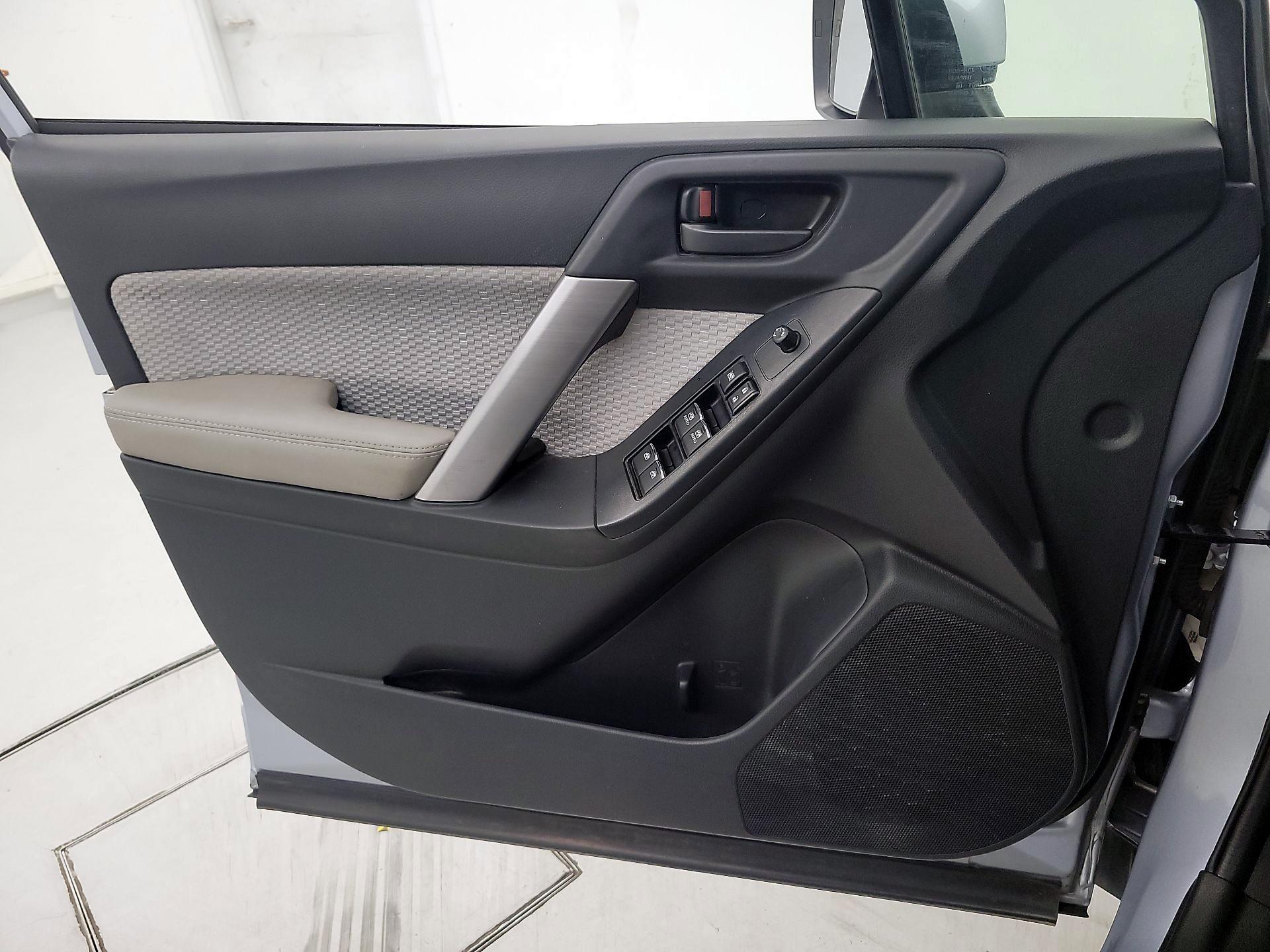 Thumbnail: 2017 Subaru Forester - 12