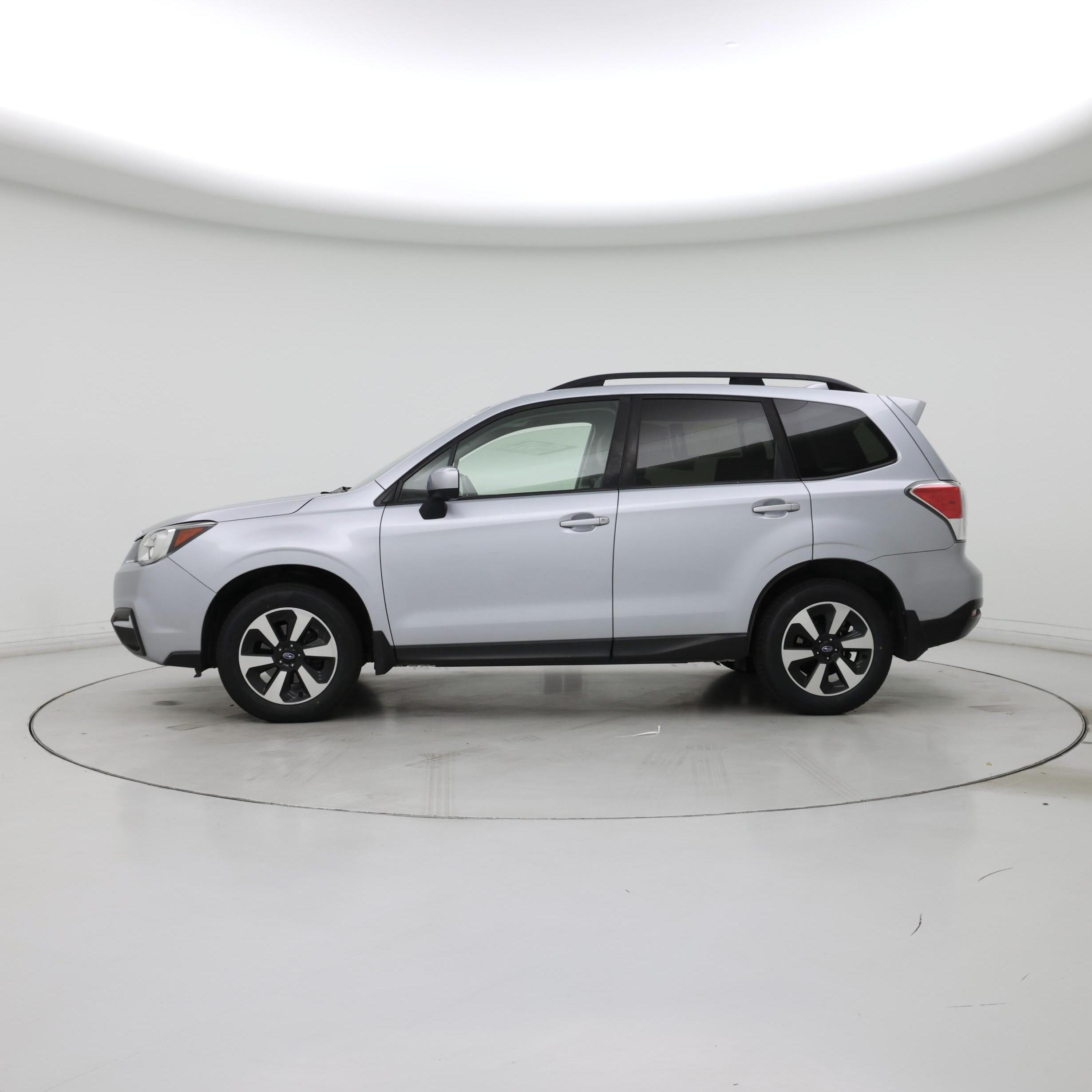 Thumbnail: 2017 Subaru Forester - 3