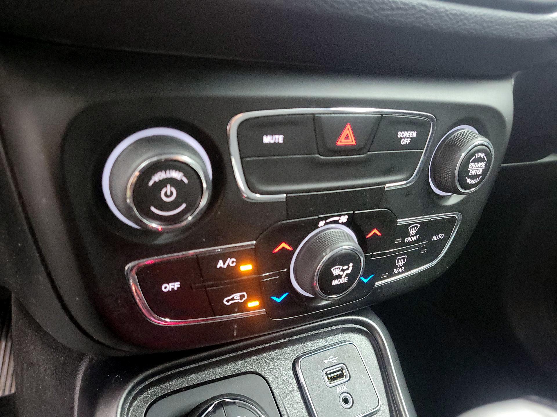 Thumbnail: 2018 Jeep Compass - 15