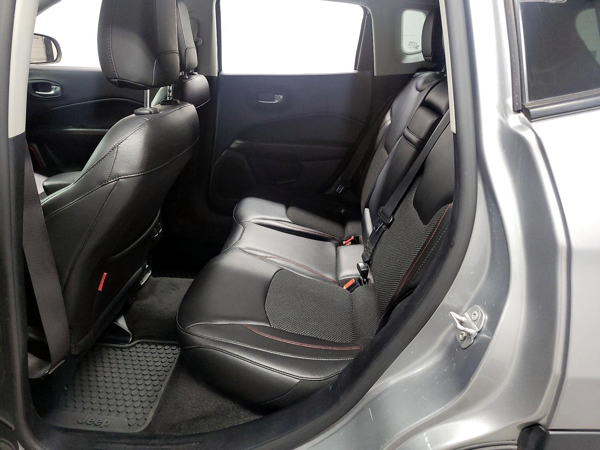Thumbnail: 2018 Jeep Compass - 17