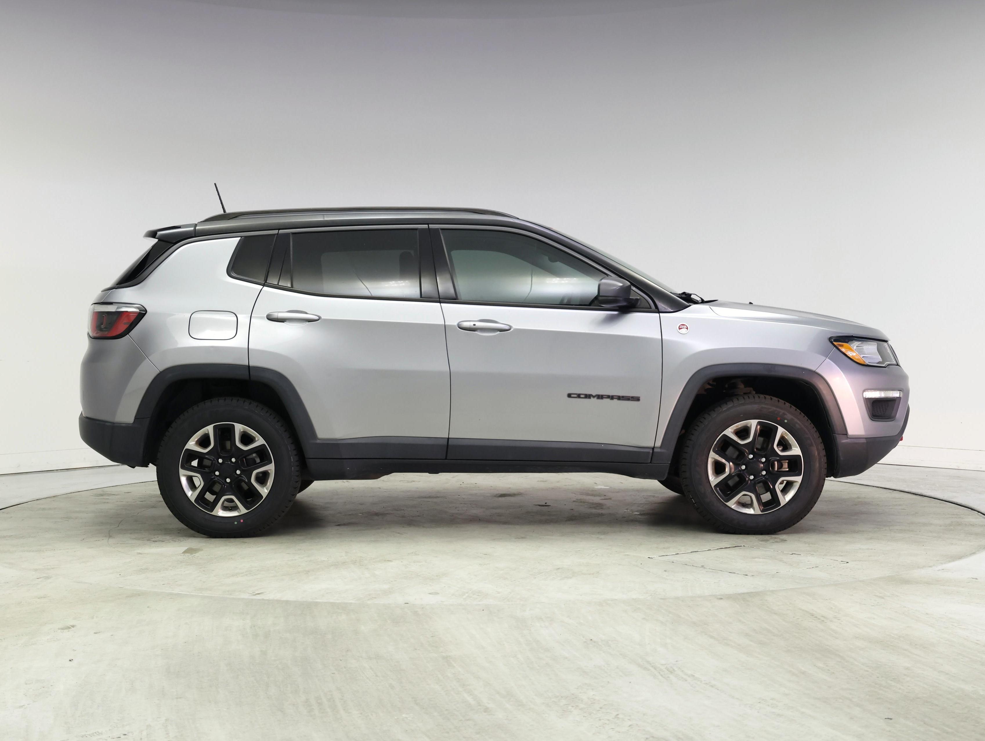Thumbnail: 2018 Jeep Compass - 7