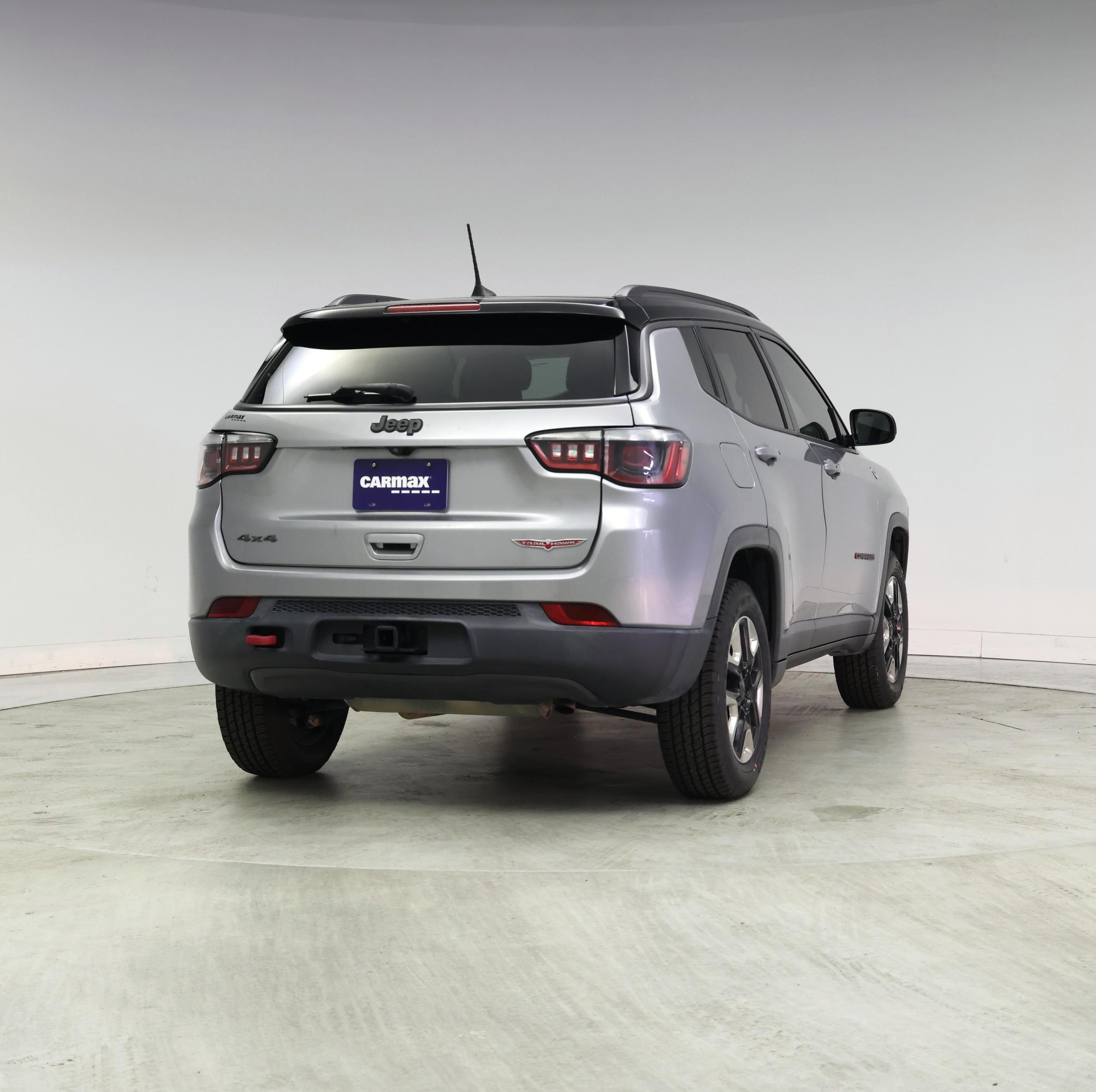 Thumbnail: 2018 Jeep Compass - 8