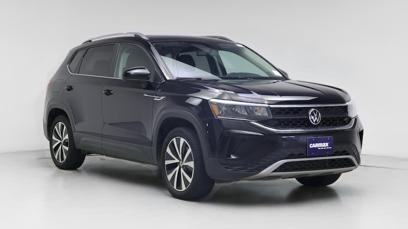 2022 Volkswagen Taos SE Hero Image