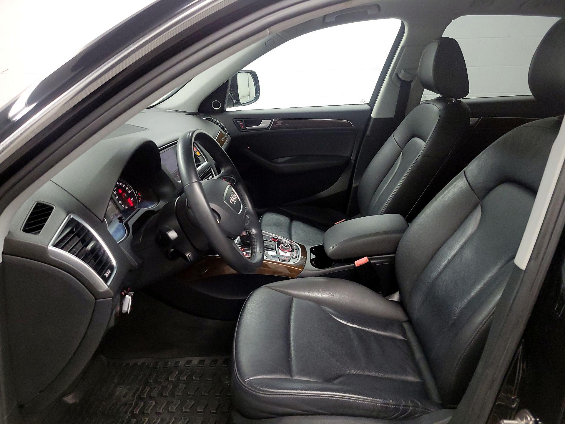 Thumbnail: 2015 Audi Q5 - 11