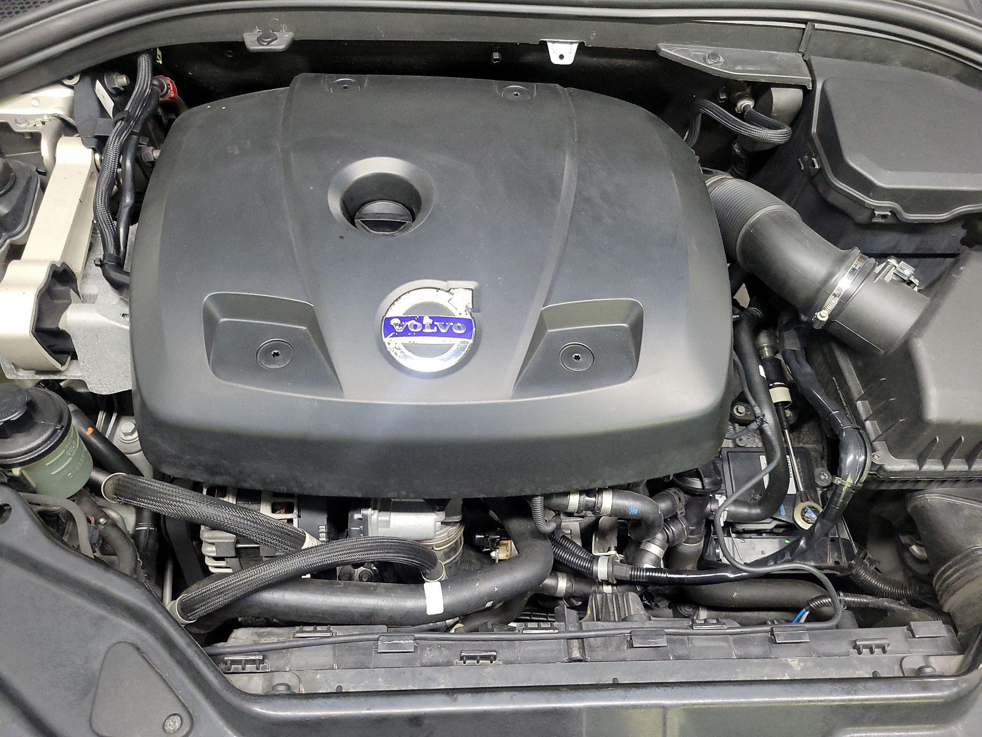 Thumbnail: 2015 Volvo XC60 - 19