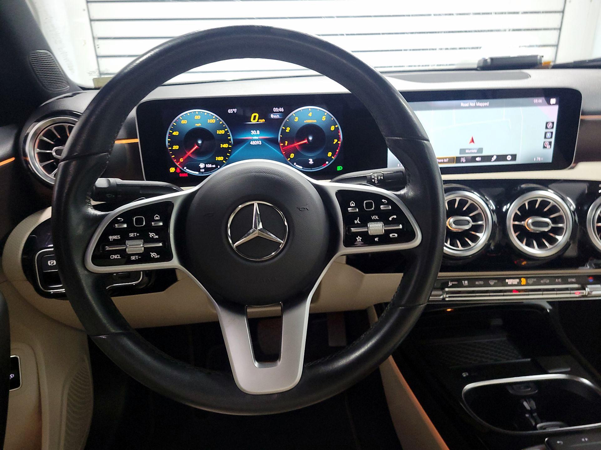 Thumbnail: 2020 Mercedes-Benz A-Class - 10