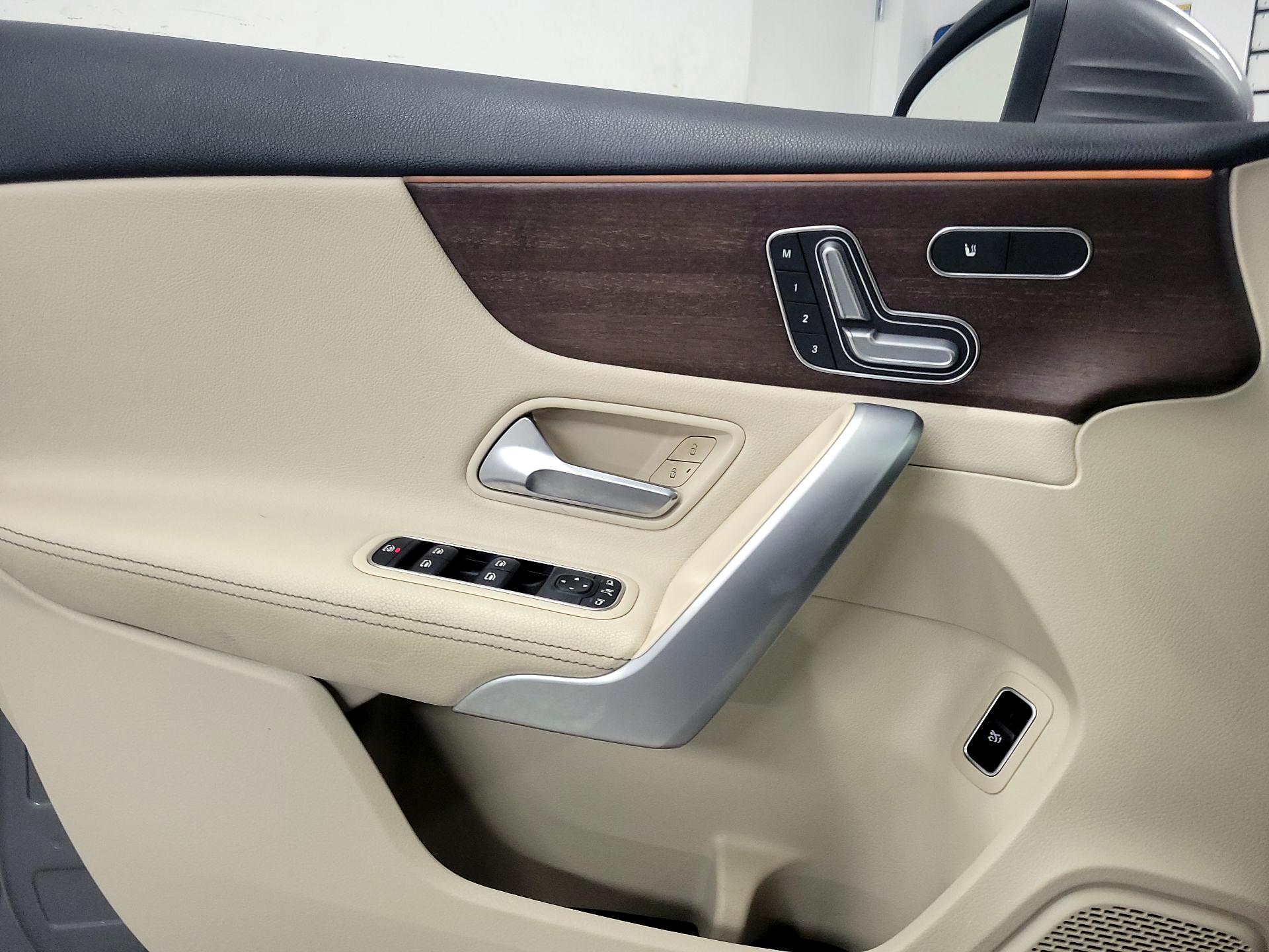 Thumbnail: 2020 Mercedes-Benz A-Class - 12