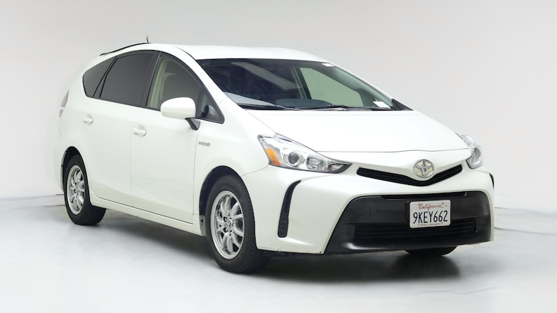 2016 Toyota Prius v Two Hero Image